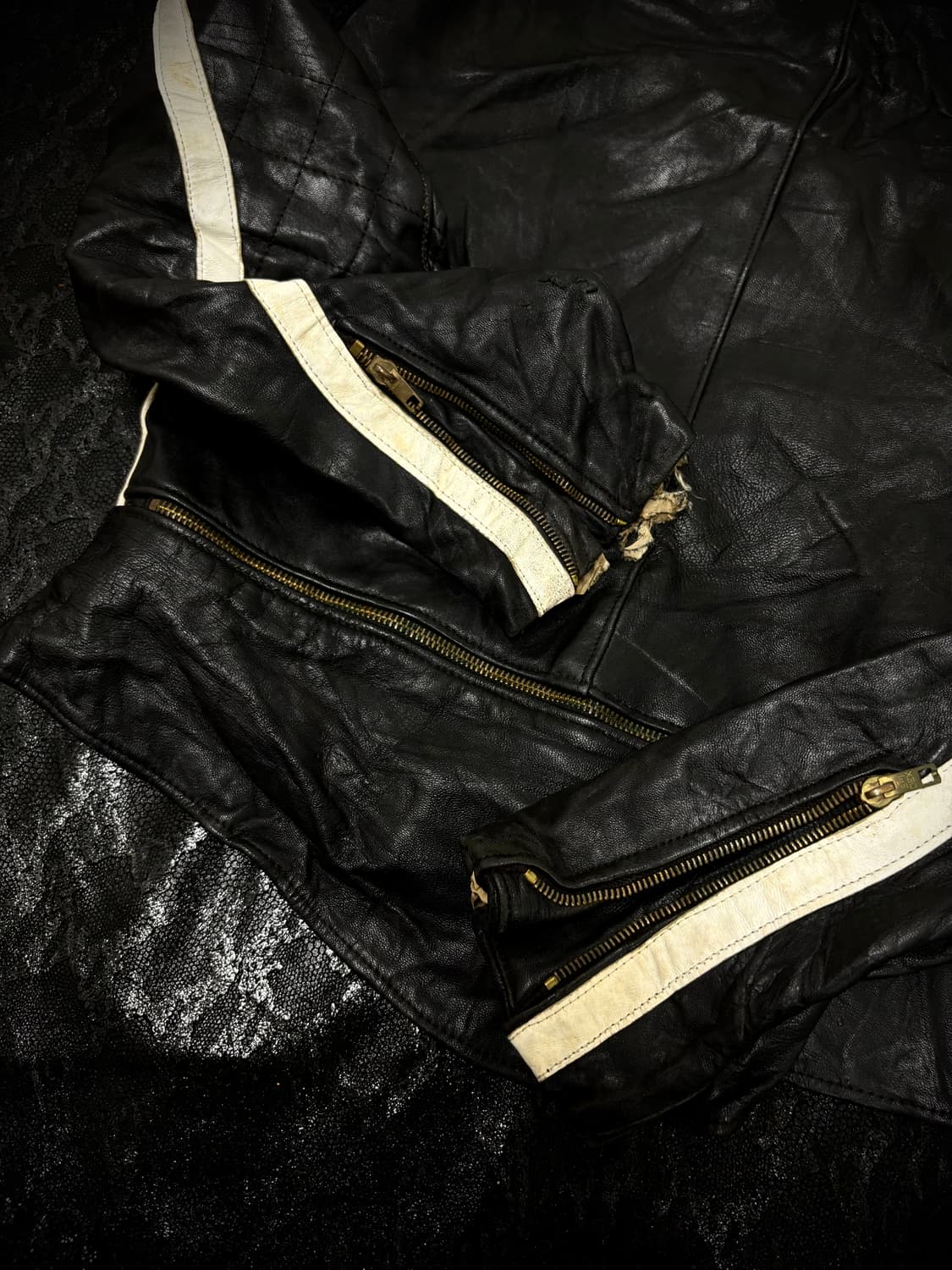 “Vintage” Chic Mood Zipper Detail Leathe 상품이미지6