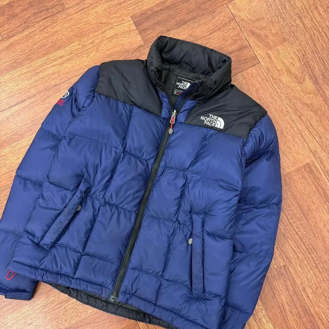 여성용 90 노스페이스 로체 네이비 경량 패딩자켓 상품이미지3