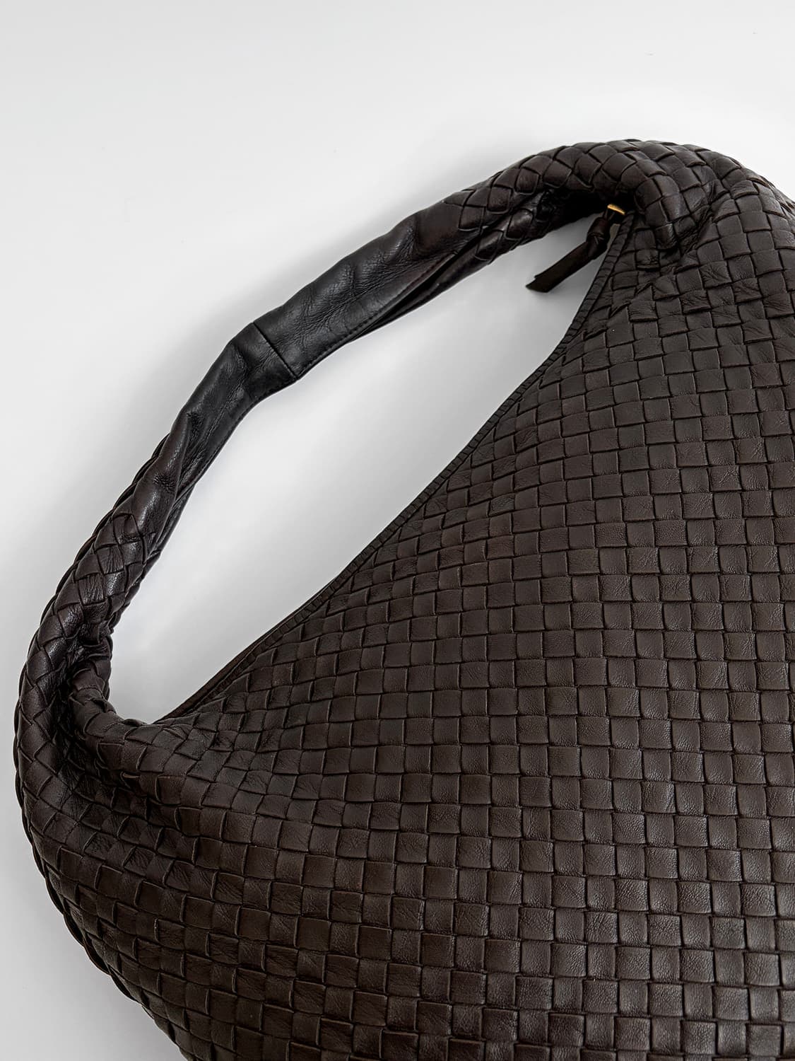 보테가베네타 인트레치아토 호보백 라지 판매합니다. 상품이미지2