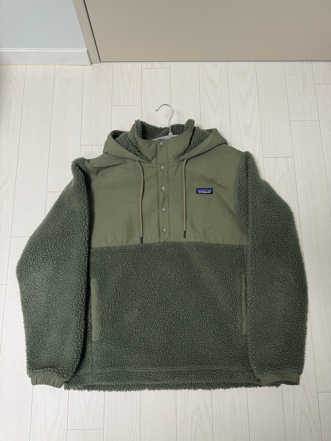 파타고니아 양털후드 반집업 상품이미지1