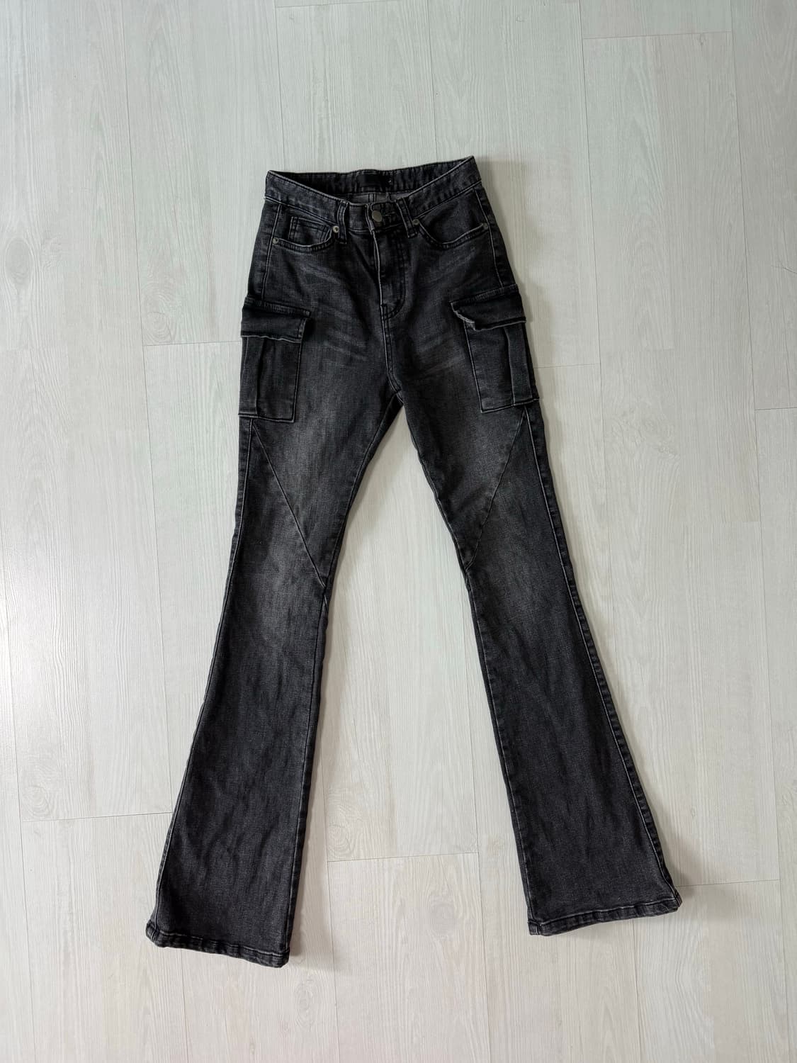 오도어 카고 부츠컷 흑청팬츠 상품이미지2