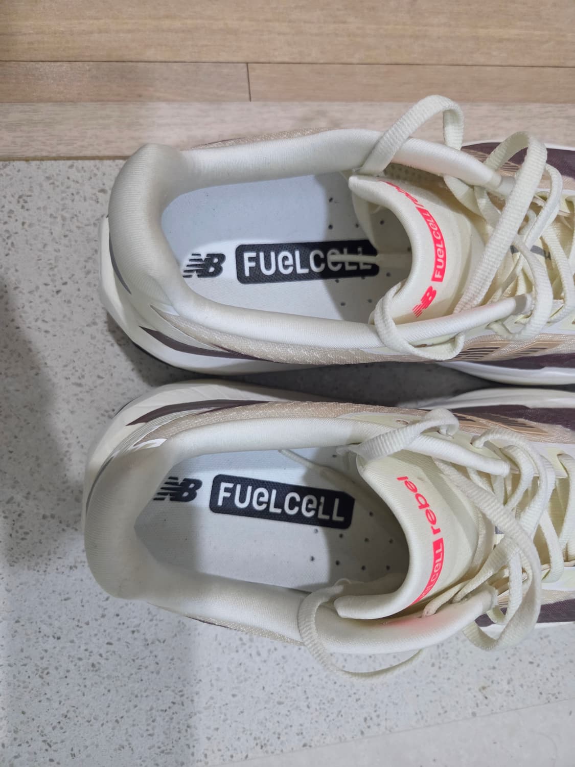 뉴발란스 레벨v5 D 270 사이즈 상품이미지3