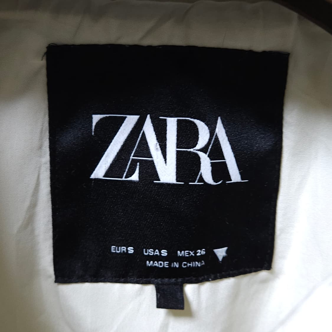 S ) 자라 여성 오버핏 아이보리 퀼팅 크롭 자켓 상품이미지3