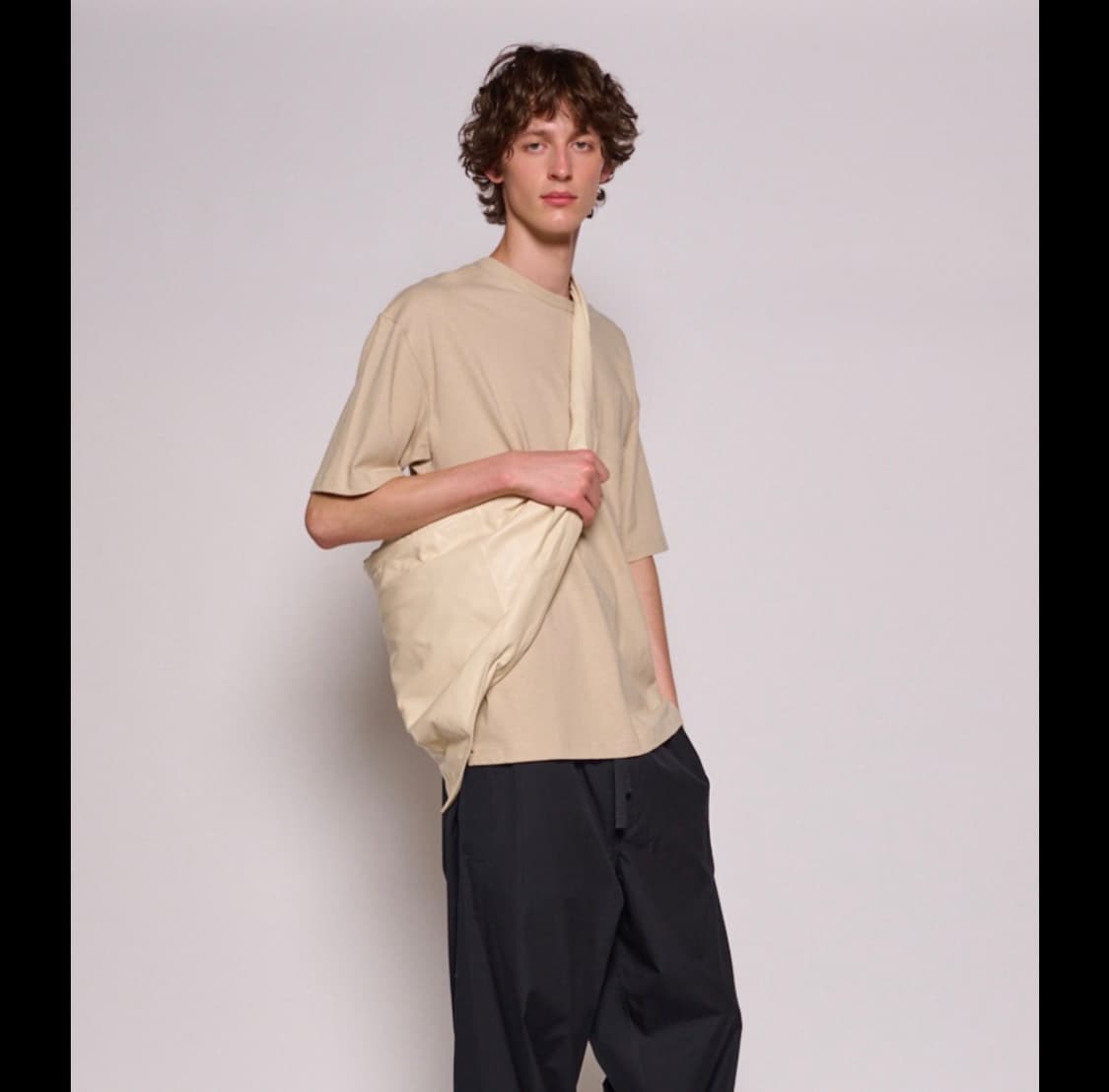 특가 새상품 르메르 스카프백 큰사이즈 정가 280만원대 상품이미지1