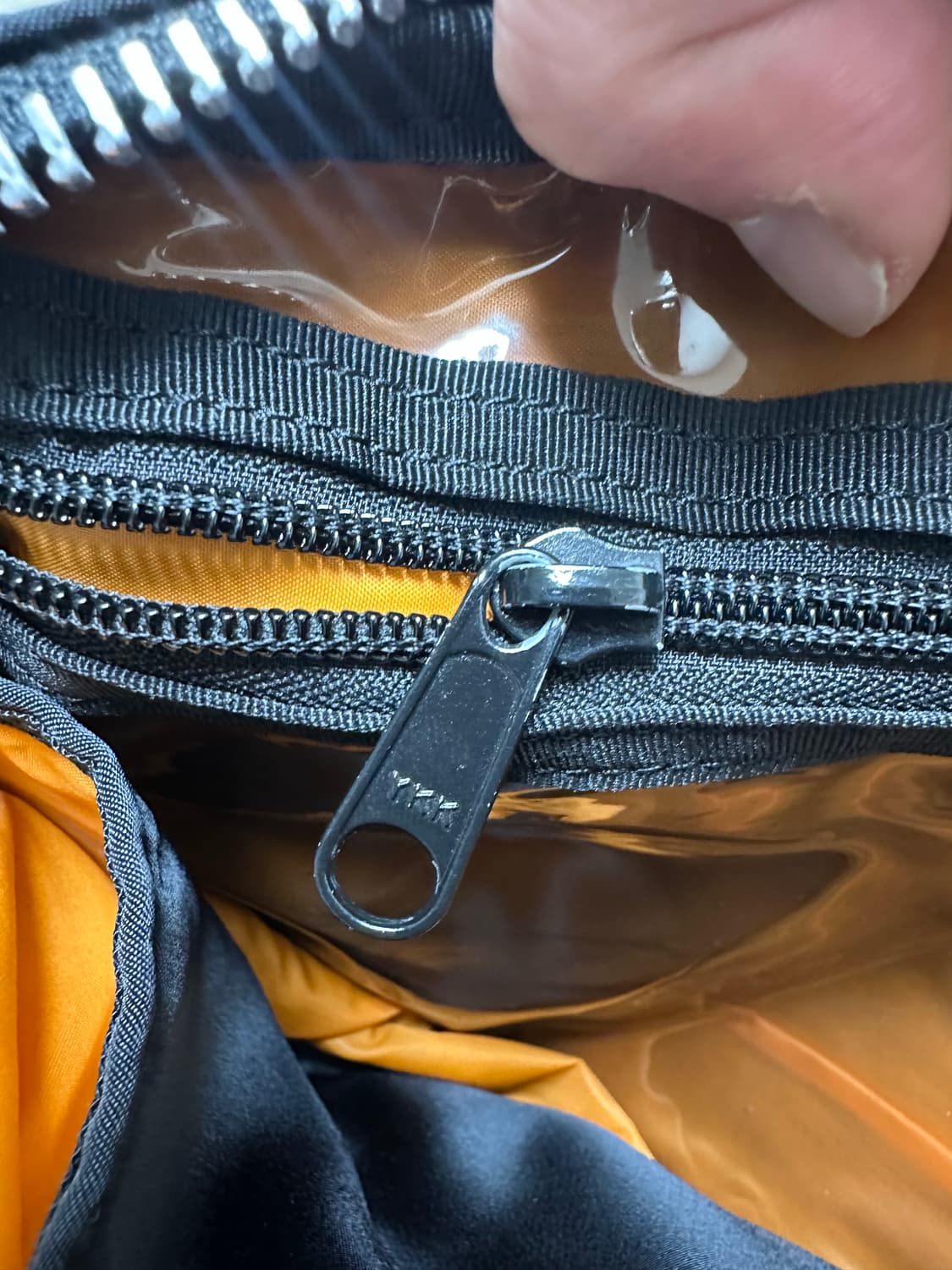 PORTER 요시다 포터 반달 숄더백 블랙 상품이미지9