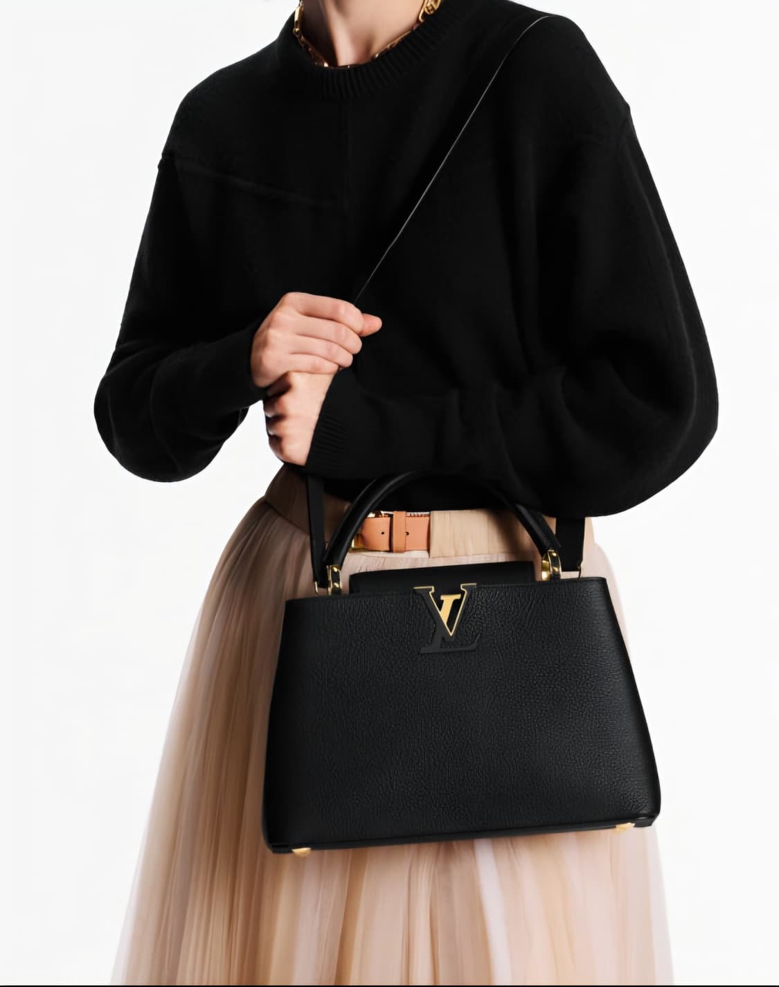 [정품]  루이비통 카퓌신  MM  금장LV 블랙 상품이미지5