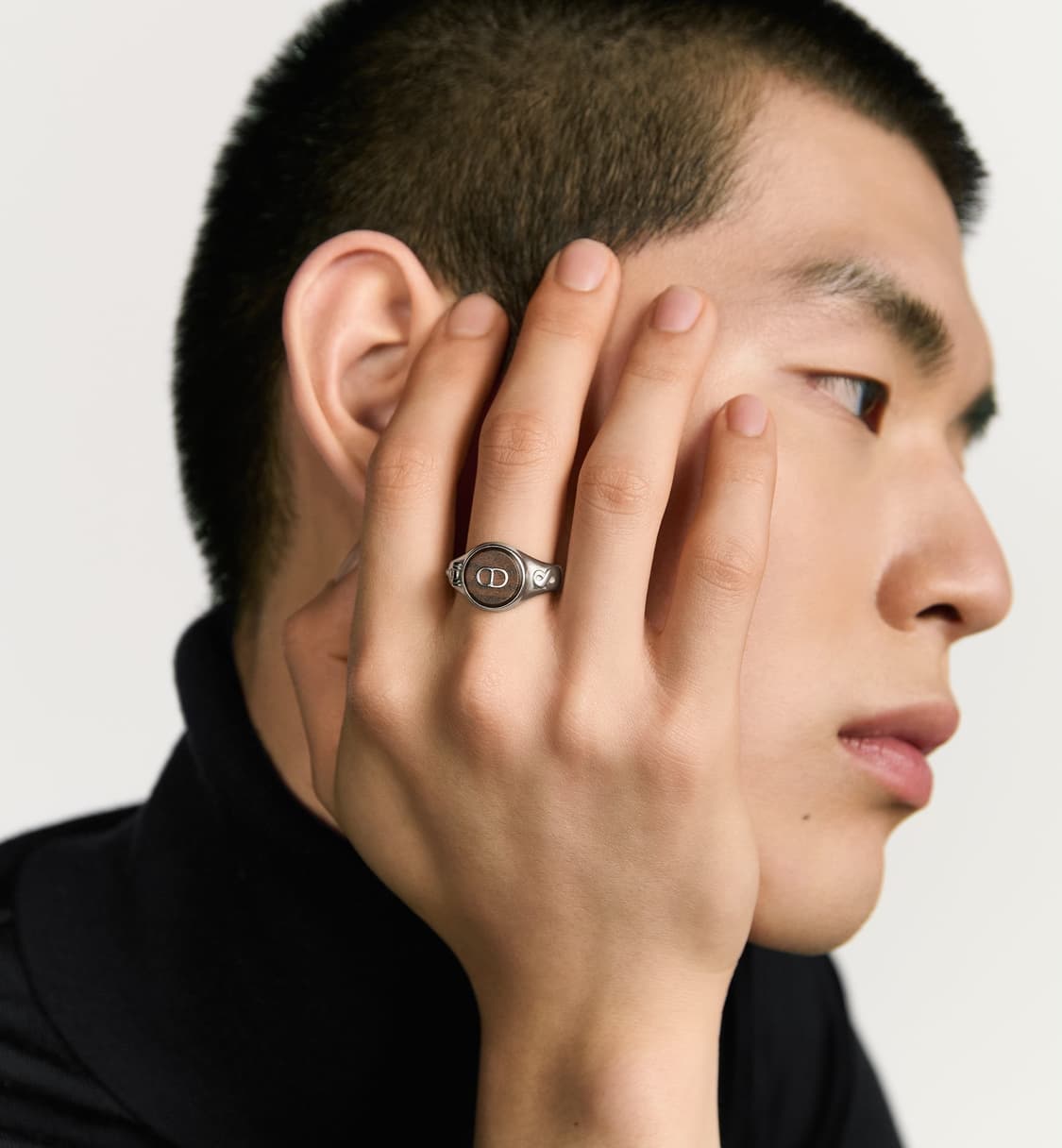 디올 25fw 산토스 우드 실버 반지 M 사이즈 상품이미지2