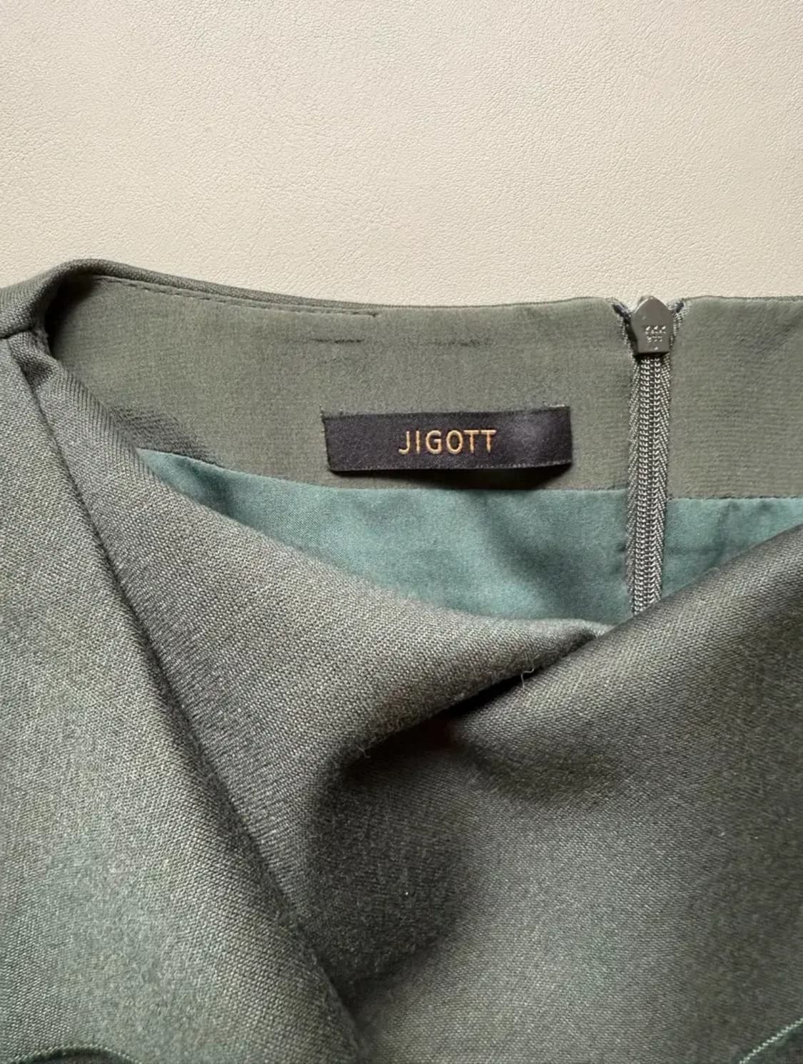 [1회착용] JIGOTT 연말모임 하객룩 합격 행운 원피스 지고트 상품이미지2