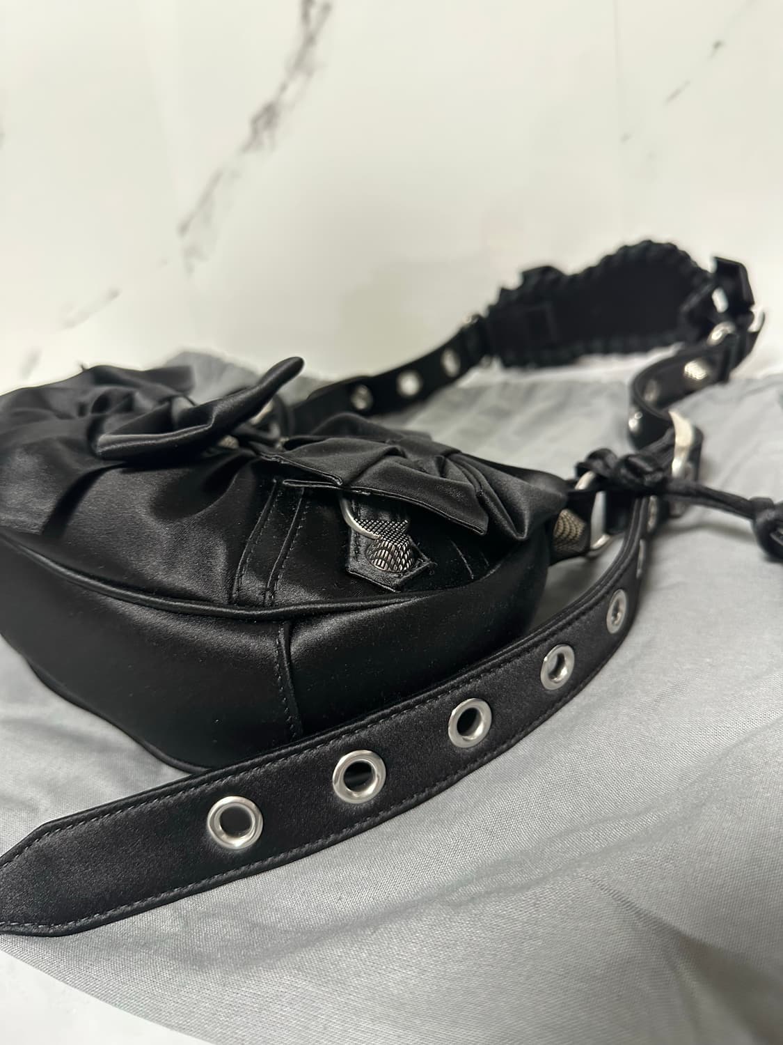 [SA 정품] 발렌시아가 리본 르카골 블랙 xs 한정판 상품이미지5