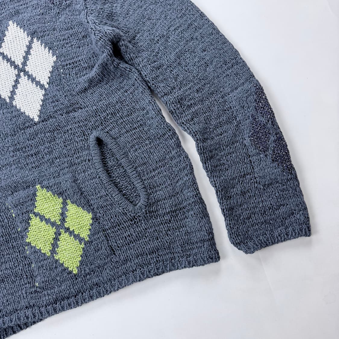 더오픈프로덕트 아가일 컷아웃 니트 상품이미지6