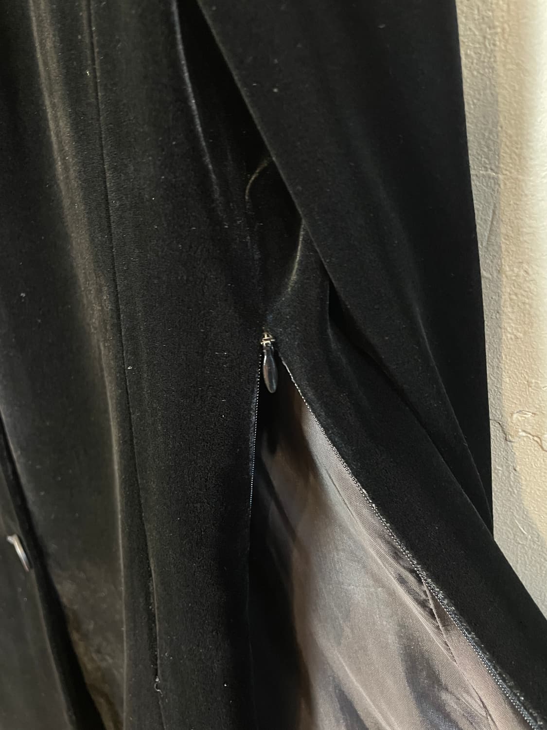 90s 아르마니 사이드짚 벨벳 코트  상품이미지4