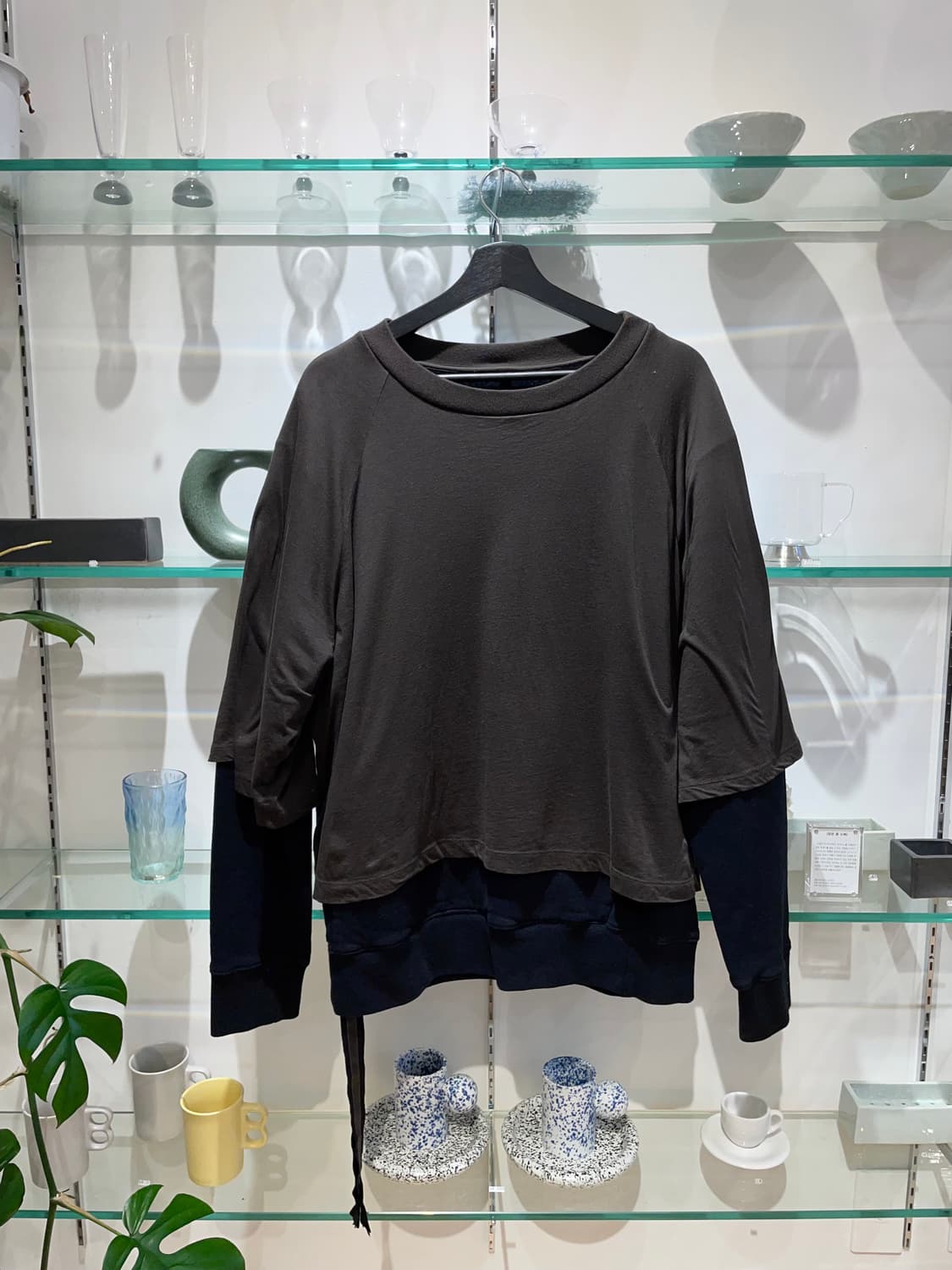언레이블 프로젝트 layered sweatshirt 상품이미지1