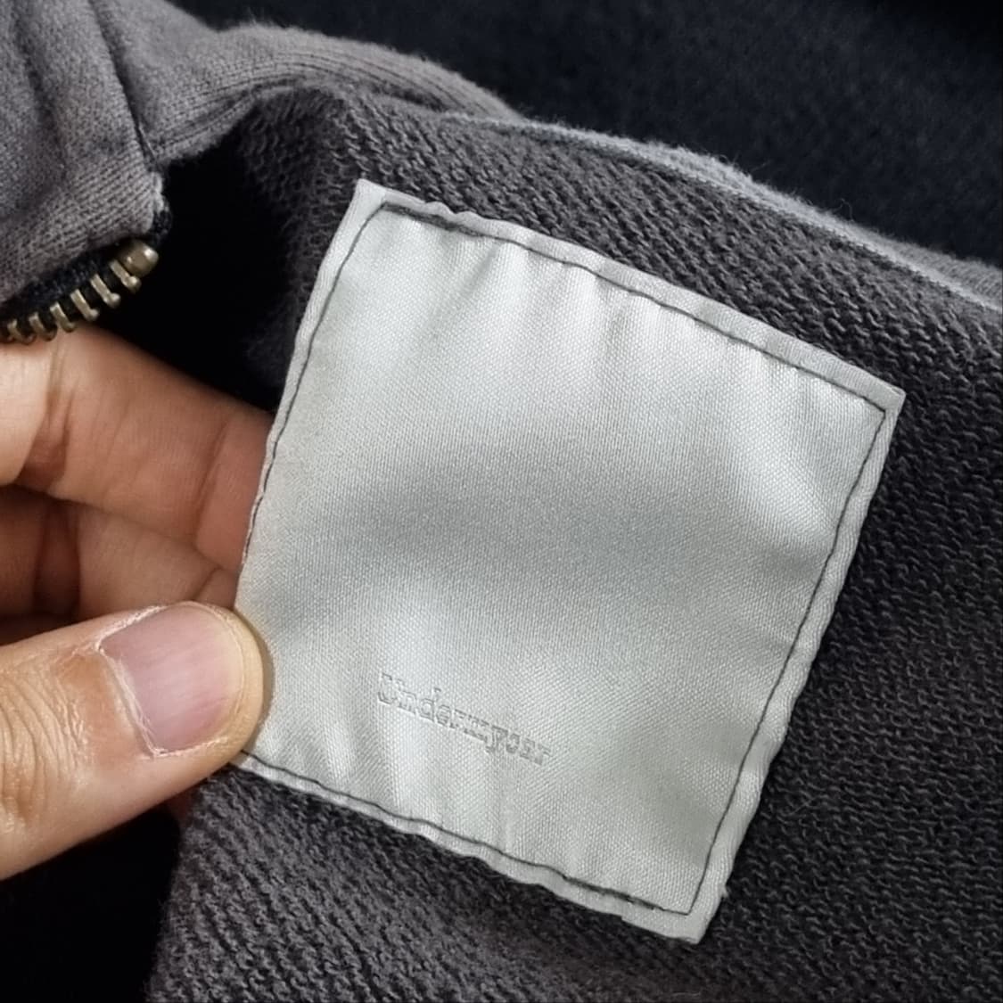 1사이즈 언더마이카 데미지 후드집업 23fw 상품이미지4