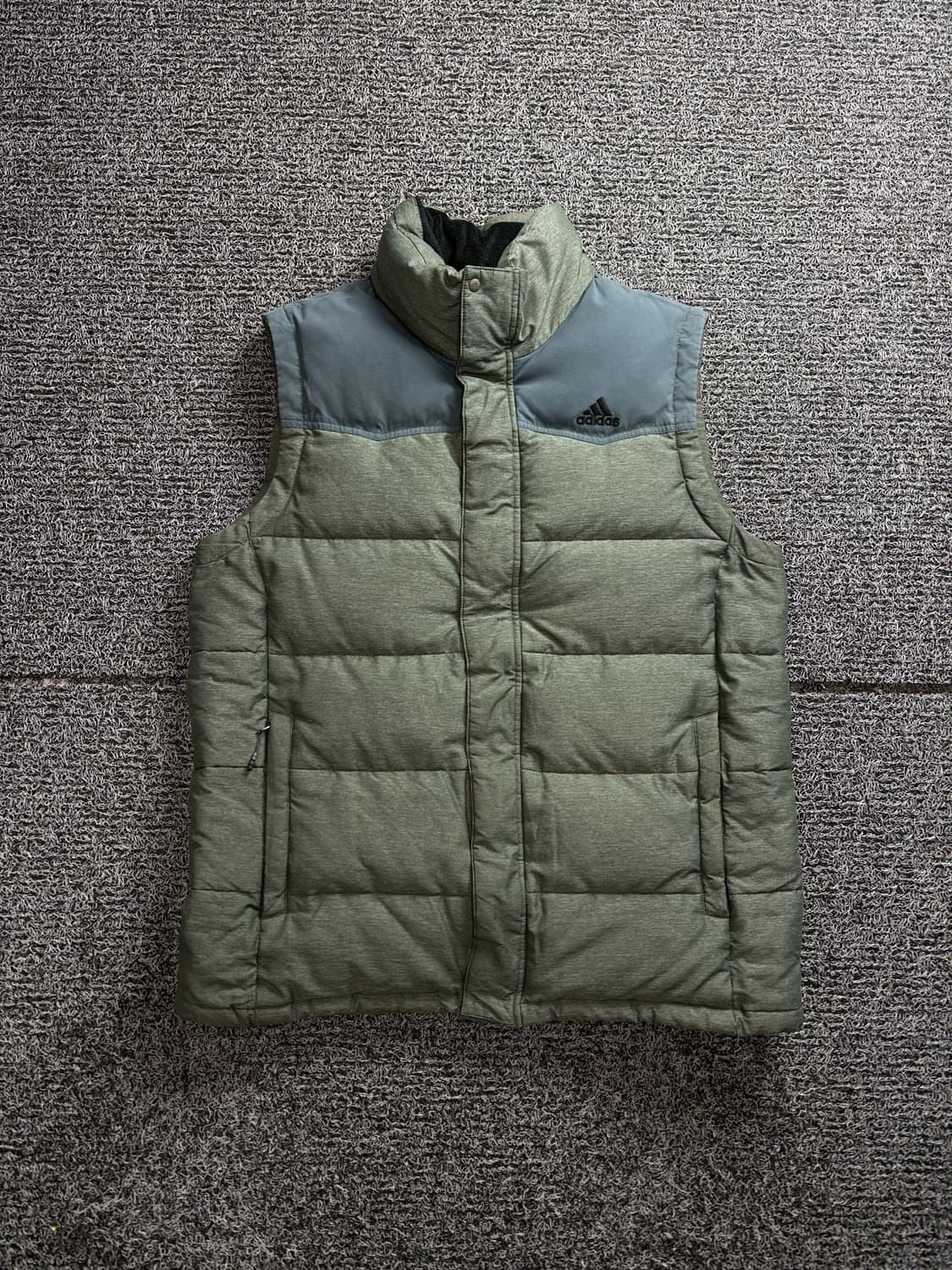 아디다스 프리마로프 카키 덕다운 베스트 2626 상품이미지2