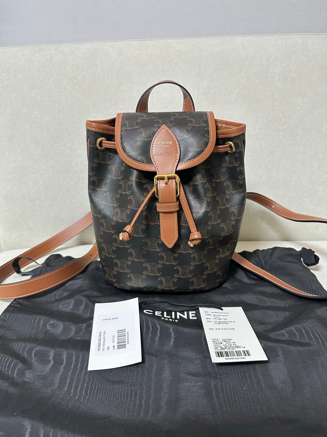 [새상품급 정품] 셀린느 폴코 백팩 미니 상품이미지1