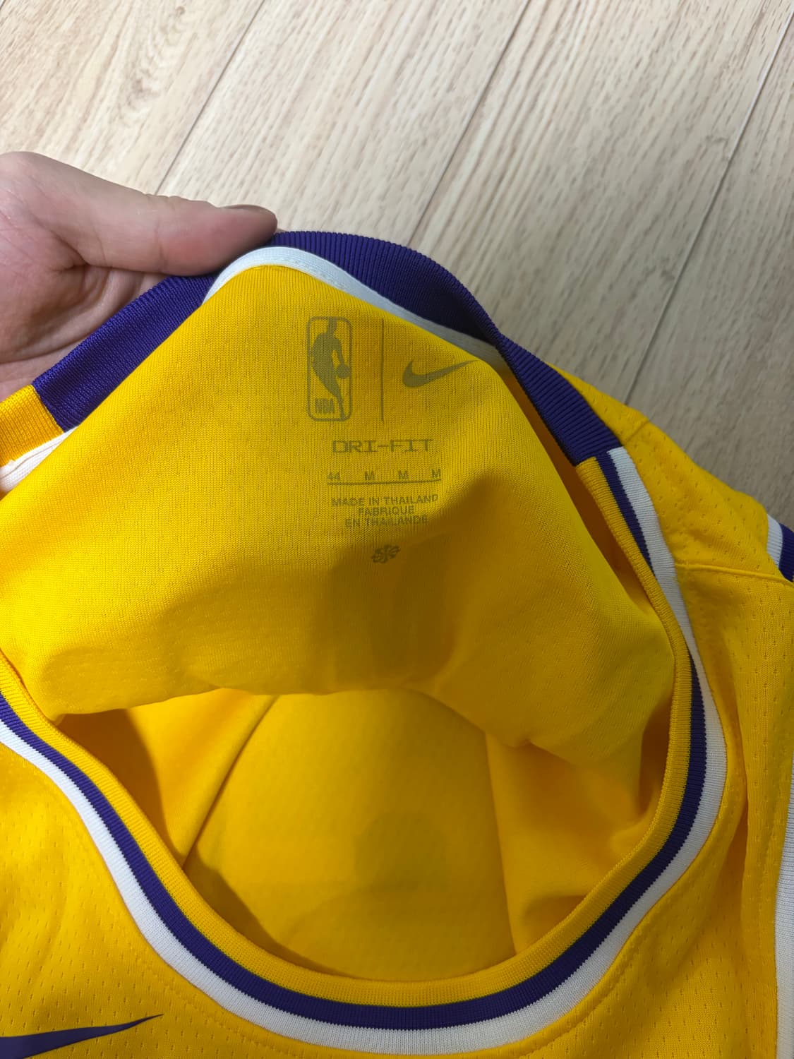 르브론 제임스 유니폼 상품이미지3