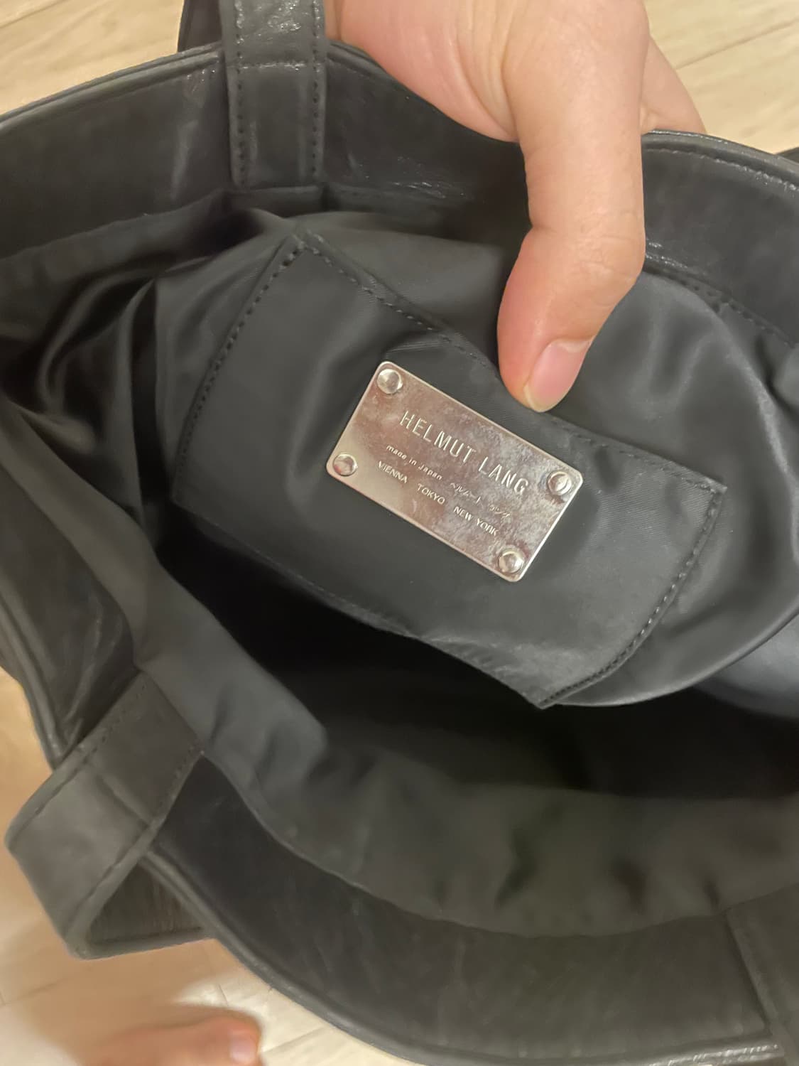 헬무트랭 레더 숄더백 상품이미지3