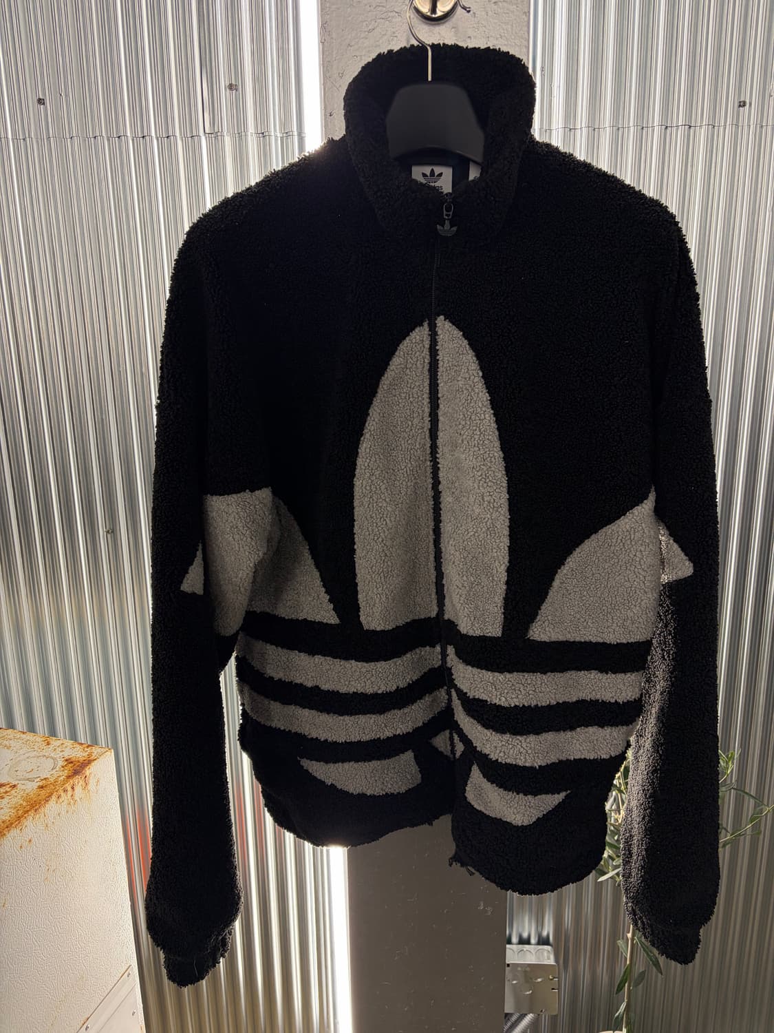 Adidas fleece heavy jacket XL 상품이미지2