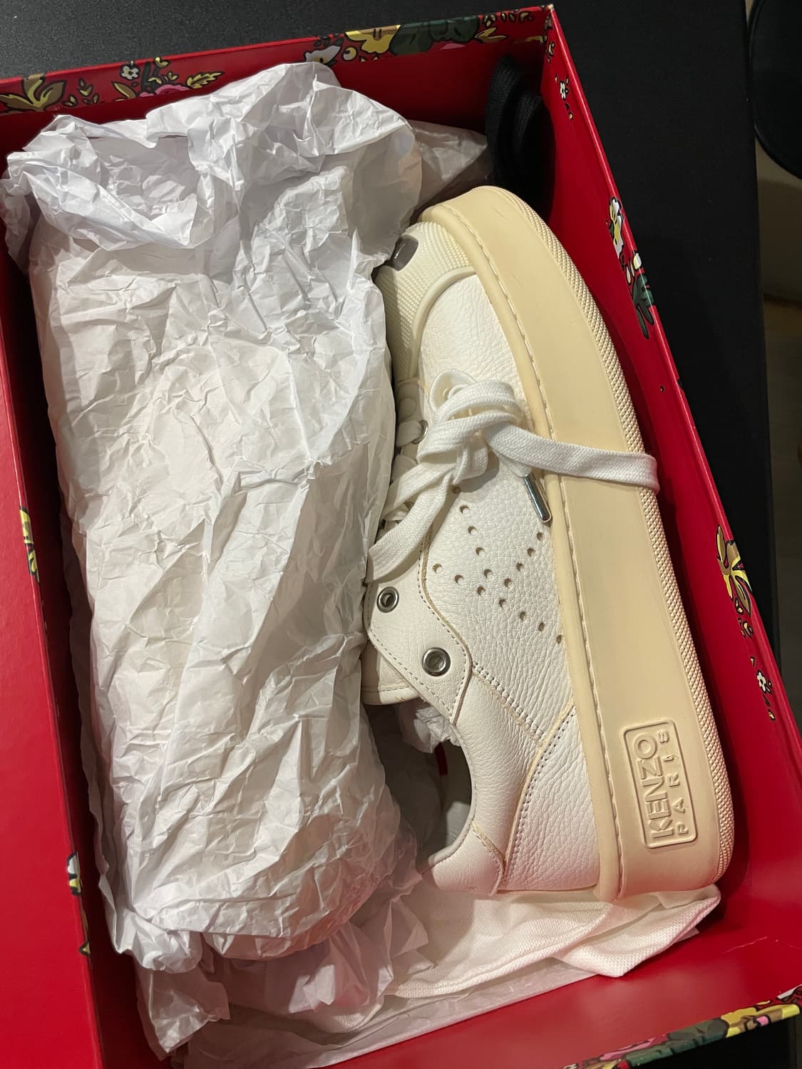 겐조 메탈토 스니커즈 39사이즈(250) 정가 97만원 상품이미지4