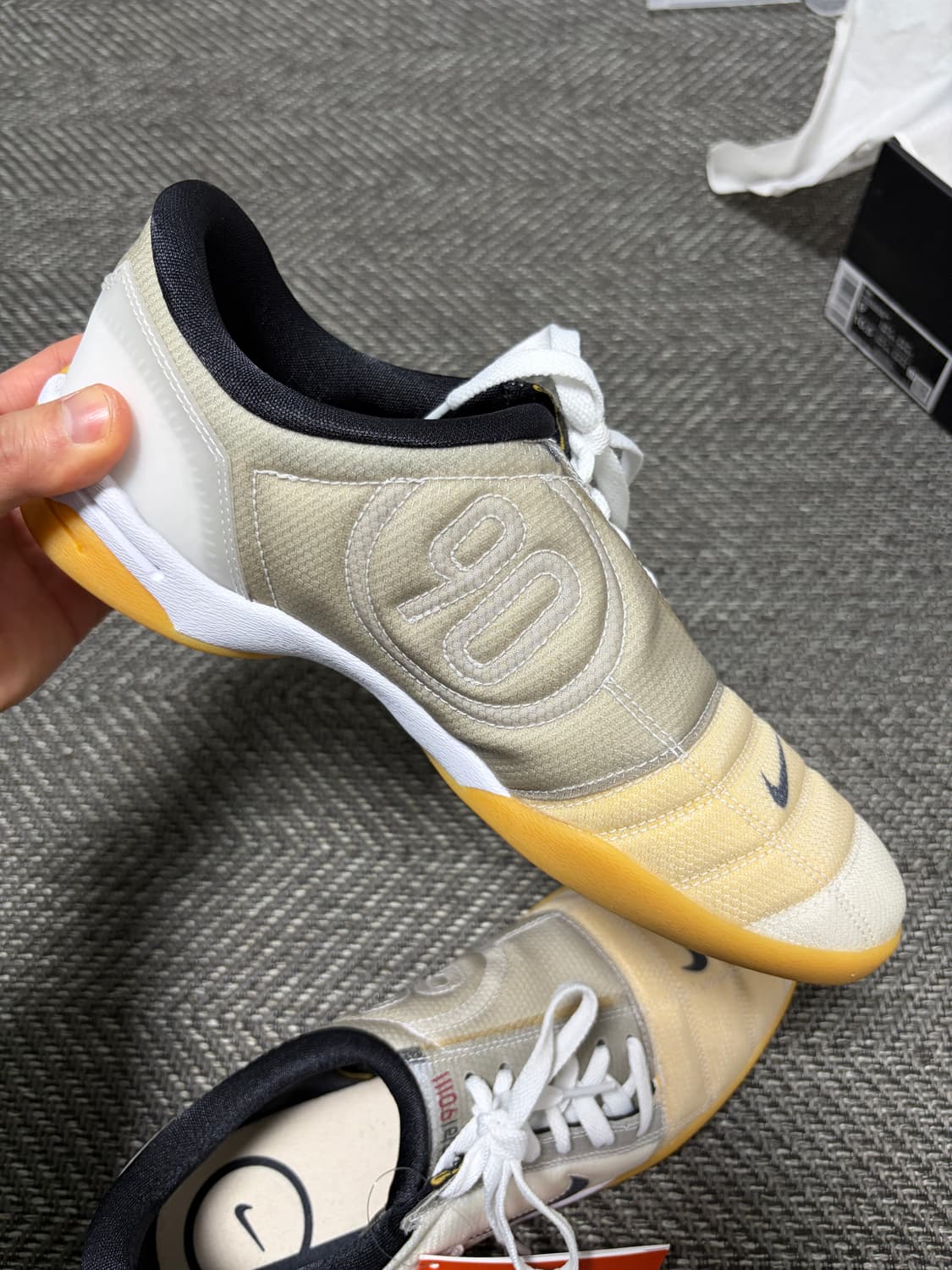 나이키 토탈90 화이트/블랙 270사이즈 상품이미지3