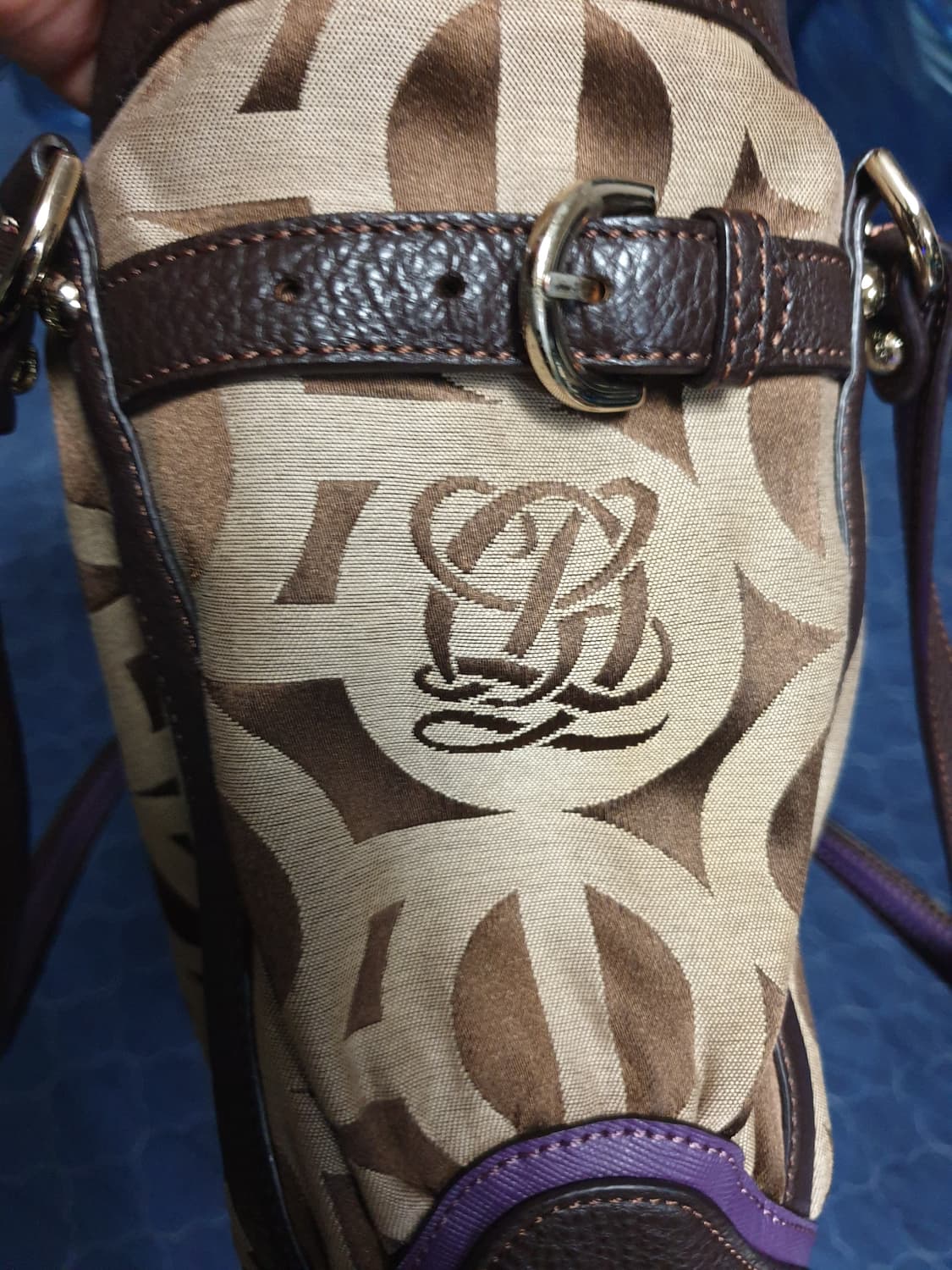 루이까또즈 모노그램 시그니처로고 숄더백 브라운 상품이미지2