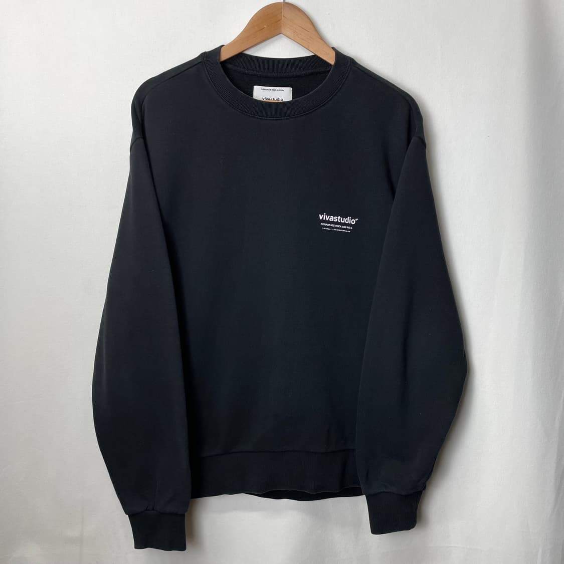 비바스튜디오 맨투맨 L 상품이미지1