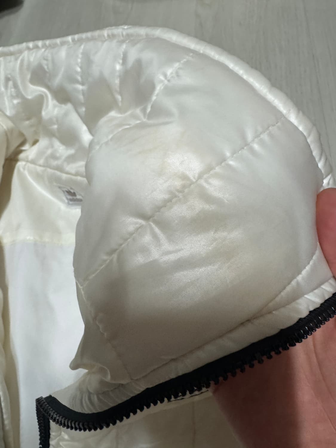 아디다스 올드스쿨 경량패딩 여성 S~M 상품이미지6