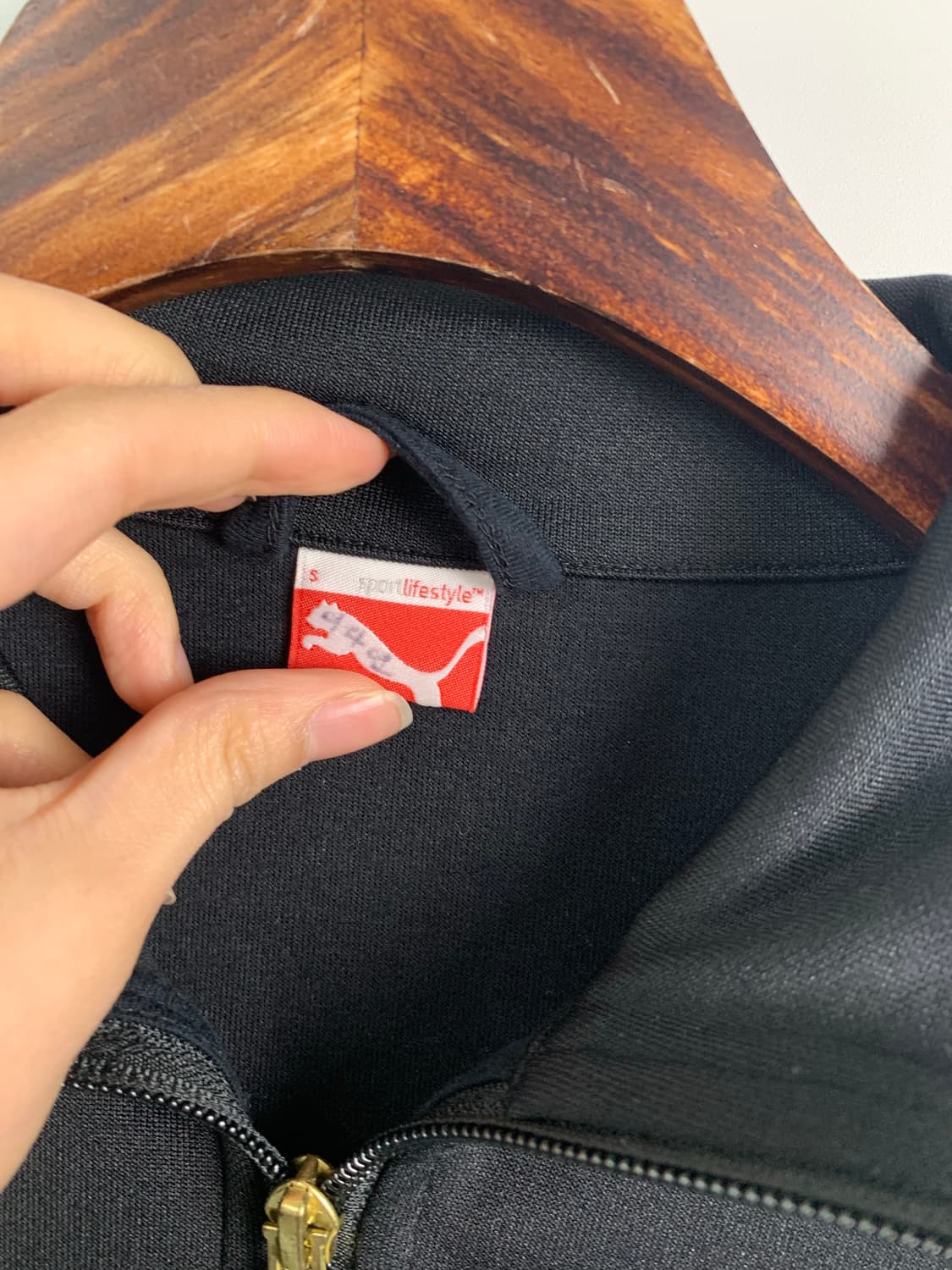 푸마 금장로고 블랙 트랙탑 져지 상품이미지5