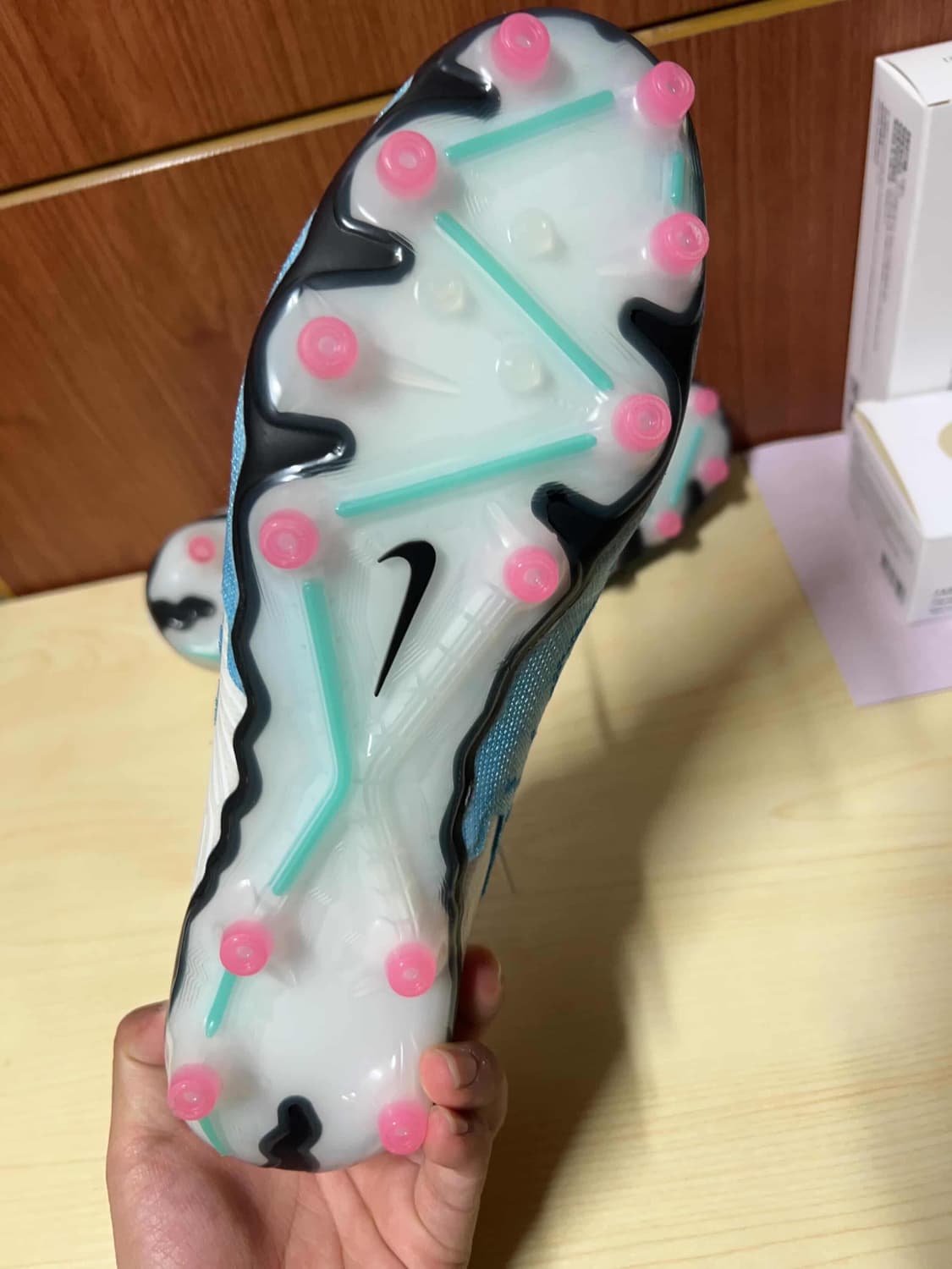 나이키 팬텀 GX 엘리트 AG 축구화 275 상품이미지2