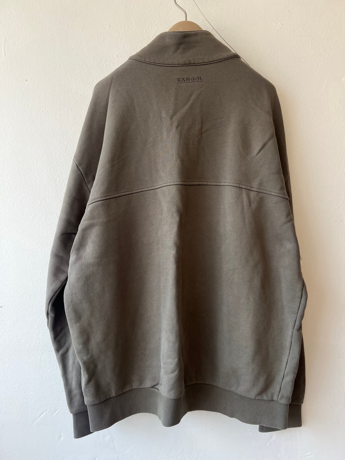 캉골 남성 카키 트레이셋업 집업티셔츠 조거팬츠 상품이미지3