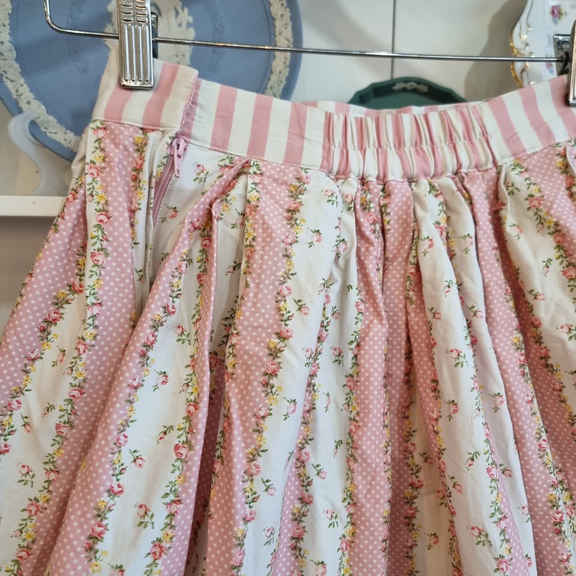 BODY LINE(바디라인) 강아지 프린트 스커트 상품이미지6