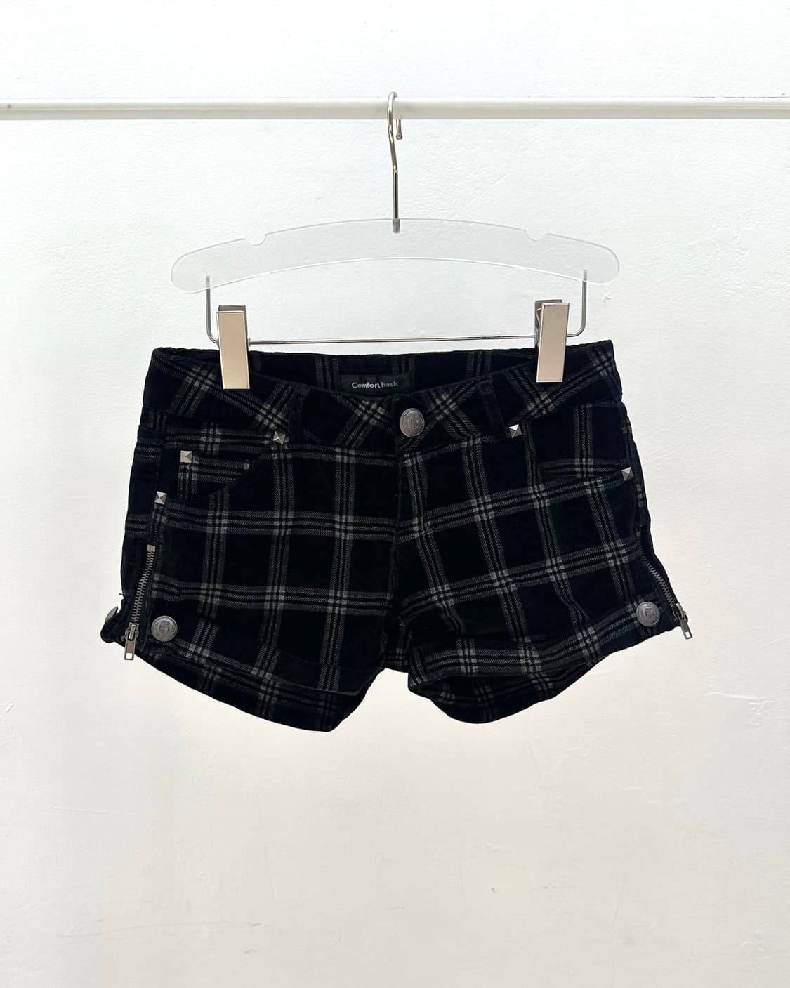 Tartan pattern button detail short pants 상품이미지2