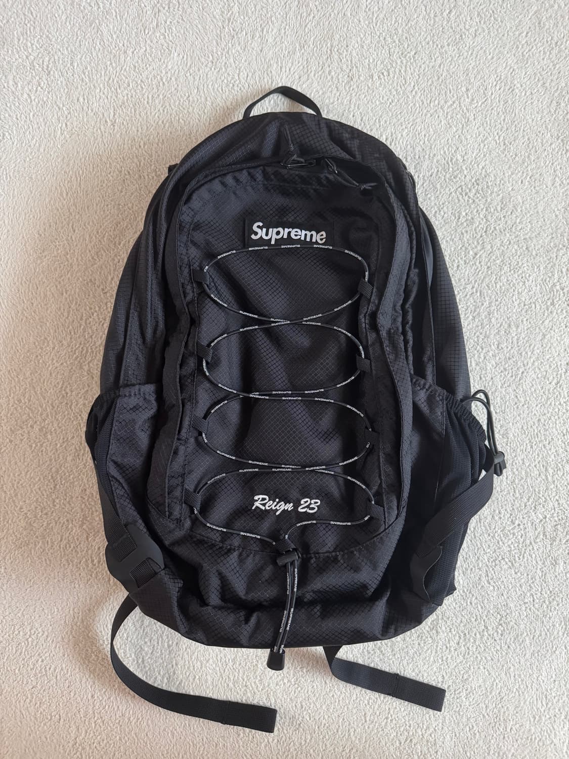 슈프림 백팩 블랙 22SS 상품이미지2