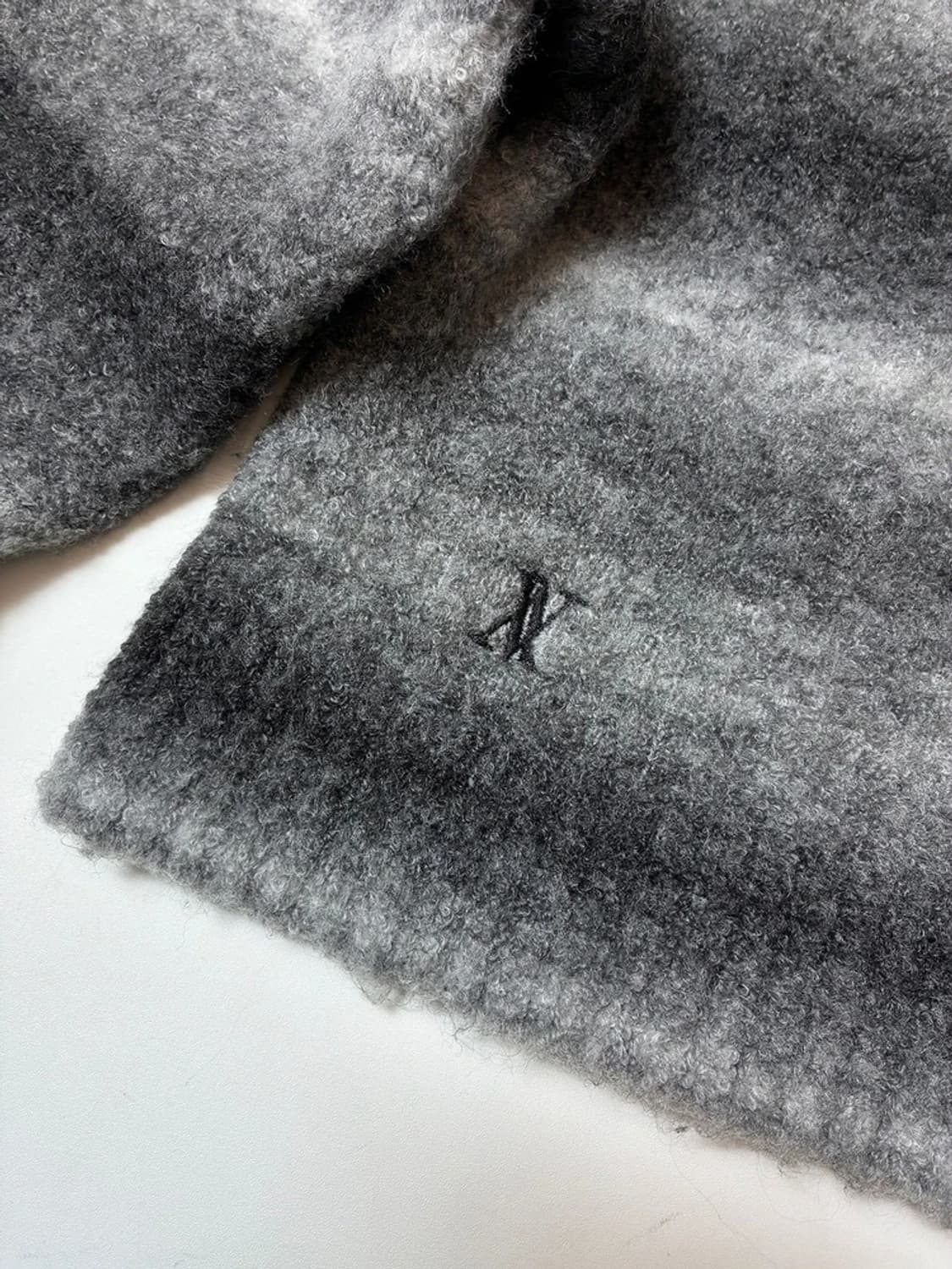 어반드레스 23FW 그라데이션 크롭 니트 PN9353 상품이미지4