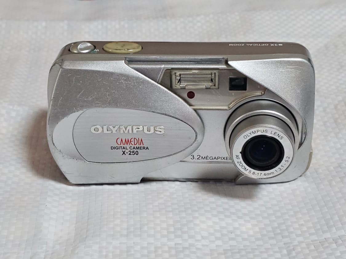 올림푸스 CAMEDIA X-250 디지털카메라 상품이미지1