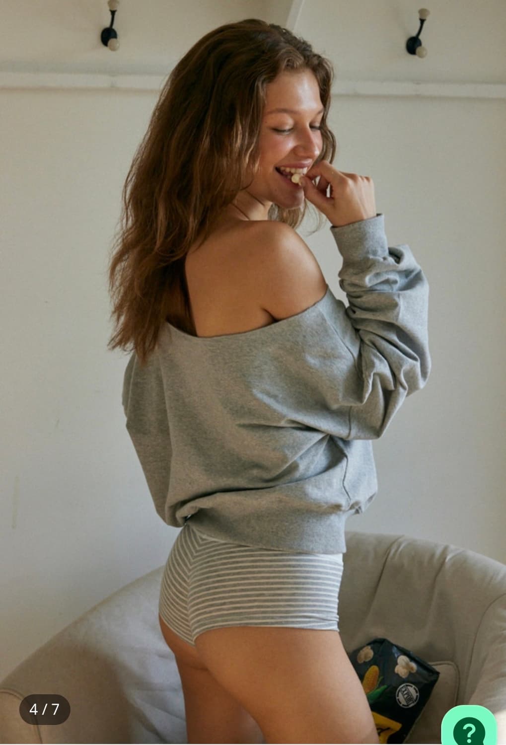 고블린웨어 오프숄더 스웻셔츠 상품이미지2