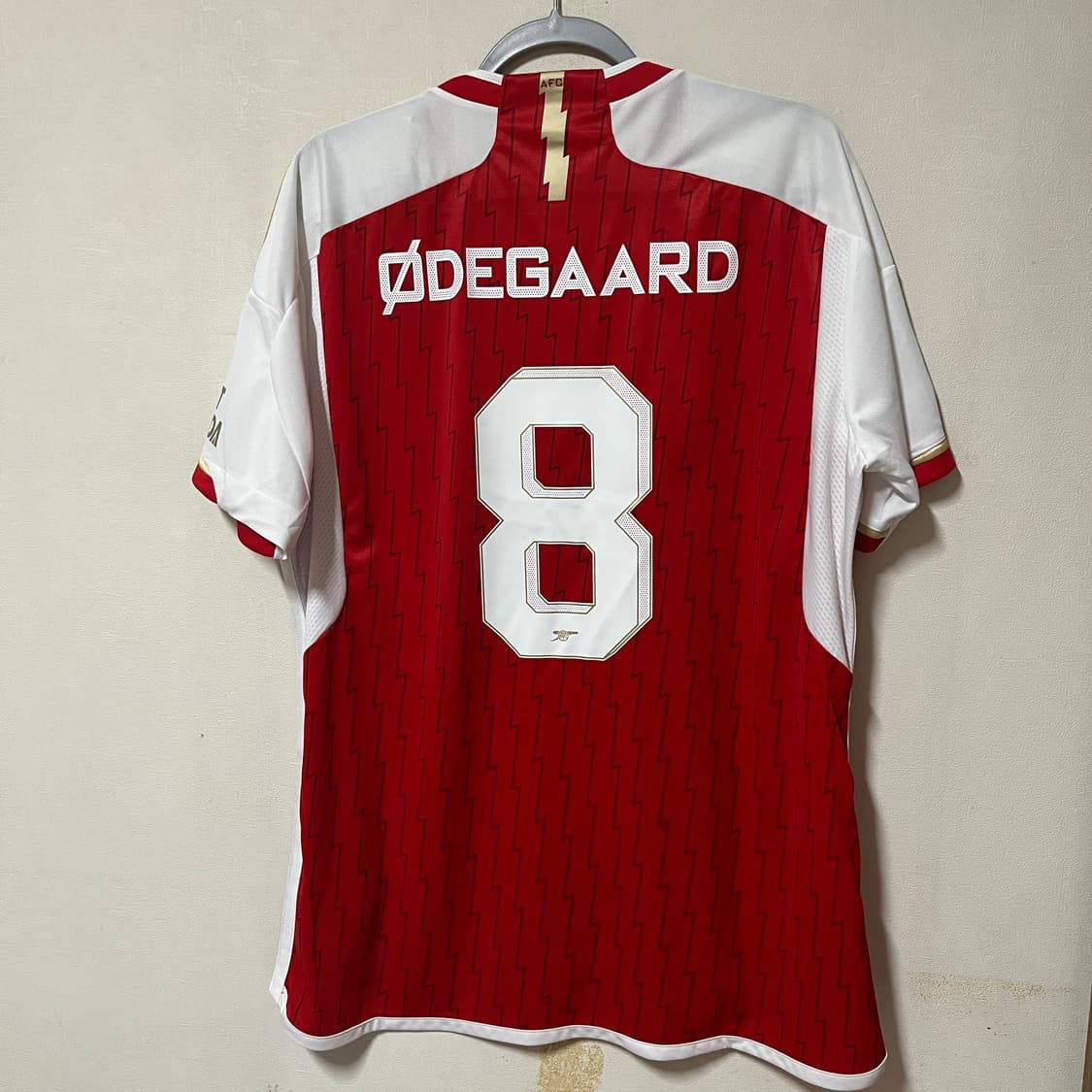 아디다스 아스날 23/24 홈 No.8 외데고르 상품이미지2