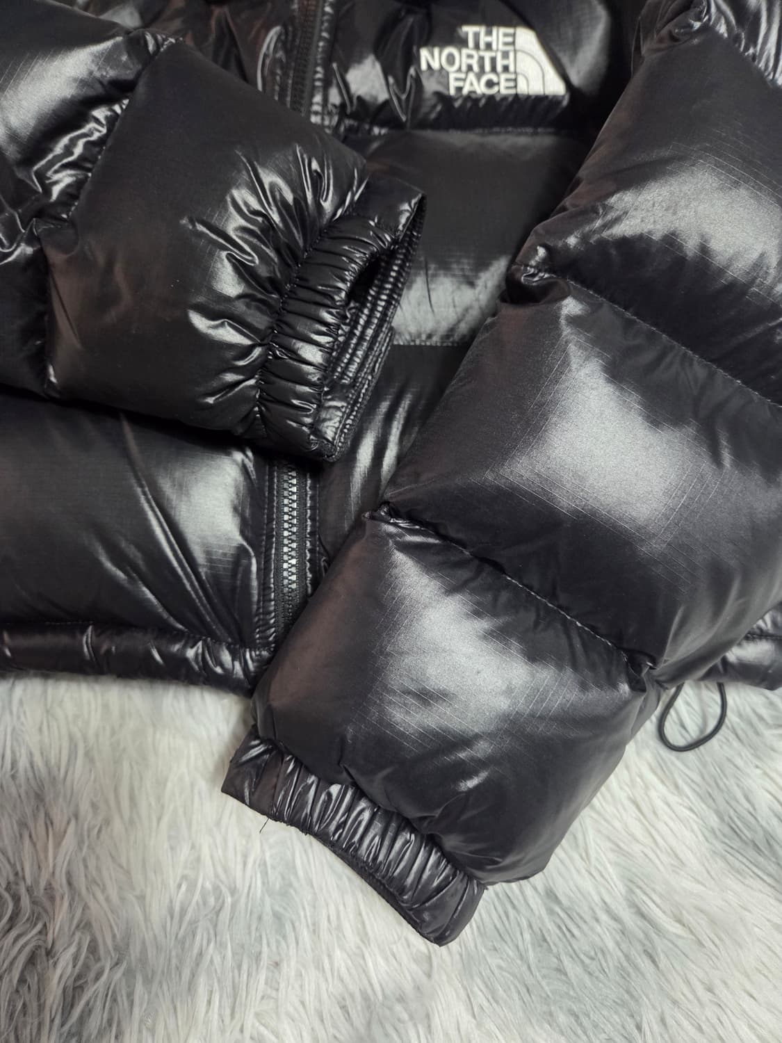 노스페이스 블랙 눕시 숏패딩 M 상품이미지3