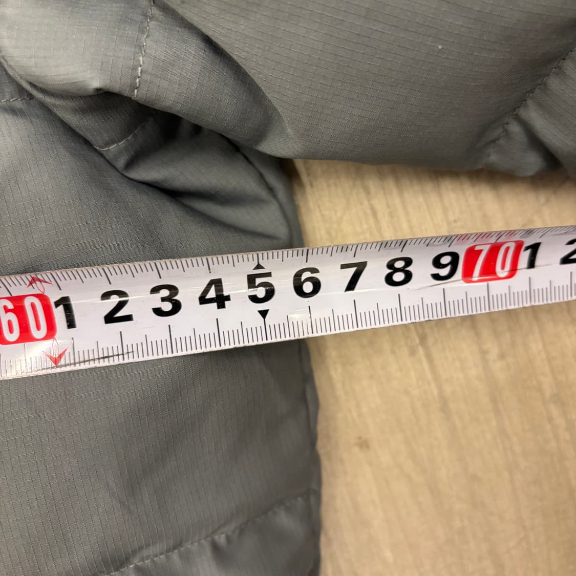 나이키 그레이 스우시 패딩 상품이미지4