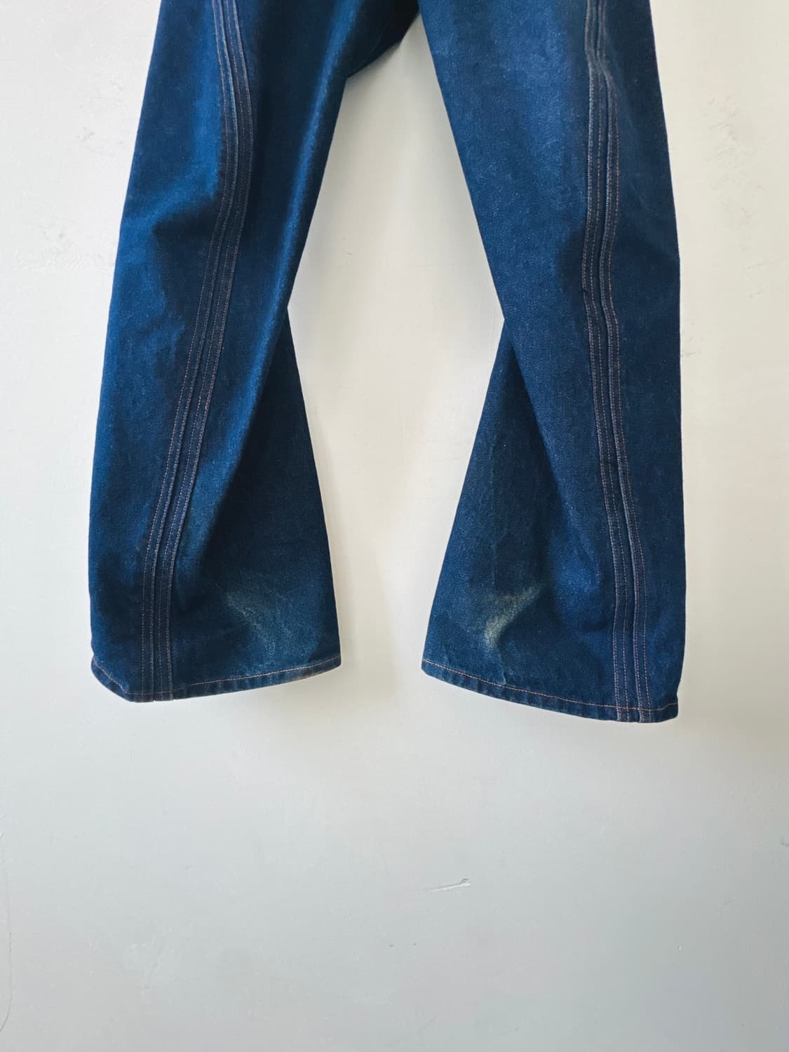 NVRFRGT 네버포겟 커브드 데님팬츠 상품이미지4