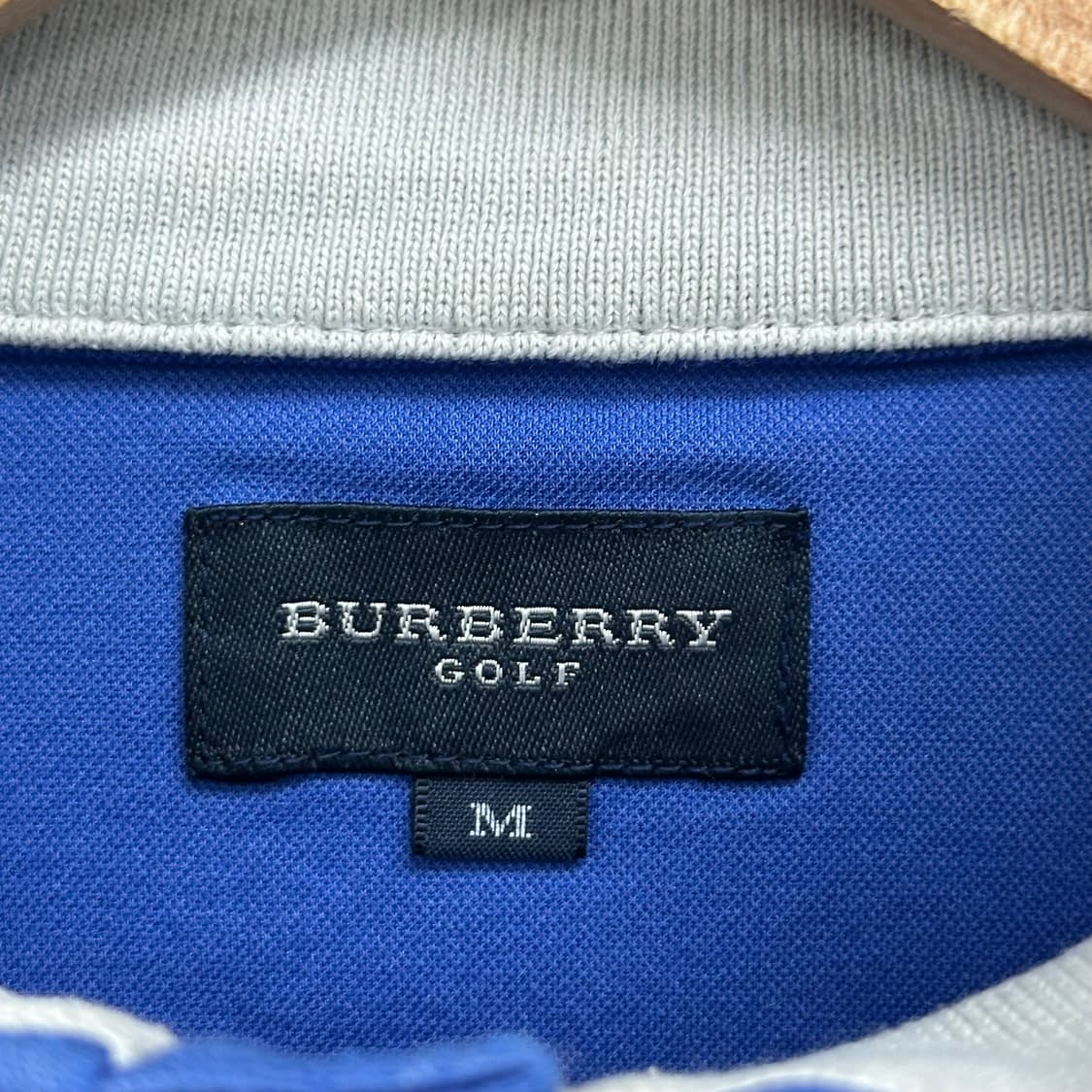 버버리 사이드 라인 로고 하프집업 맨투맨 상품이미지6
