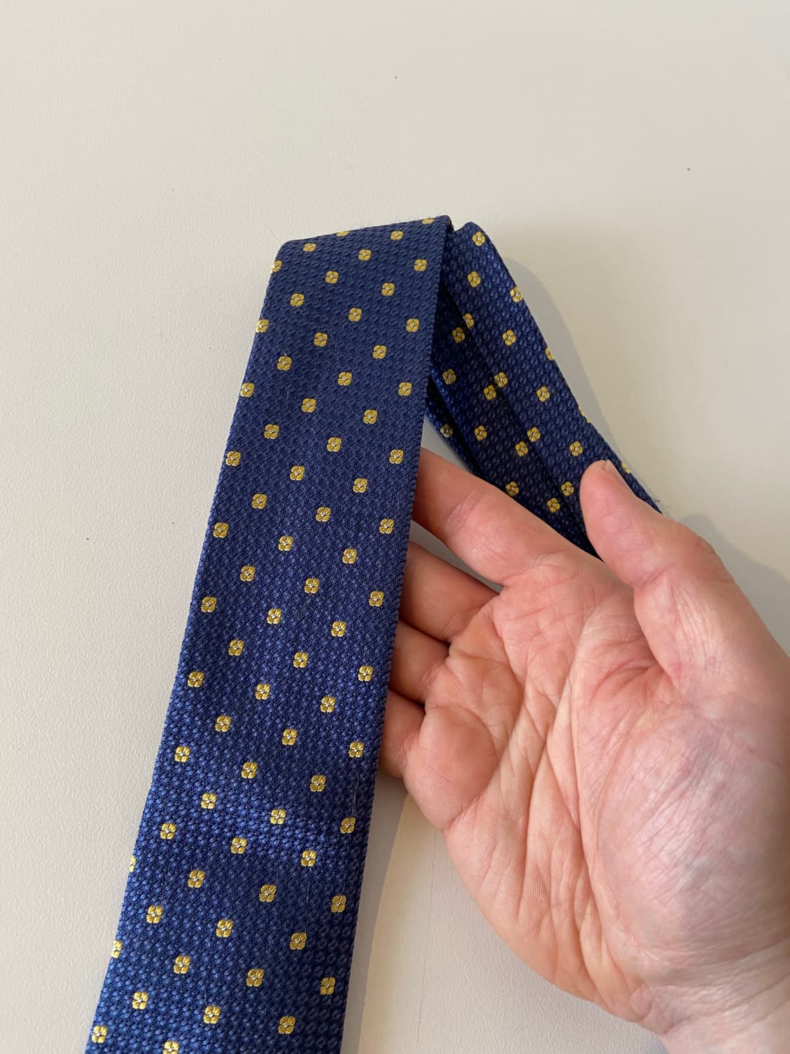 구찌 네이비 도트 무늬 넥타이 상품이미지3