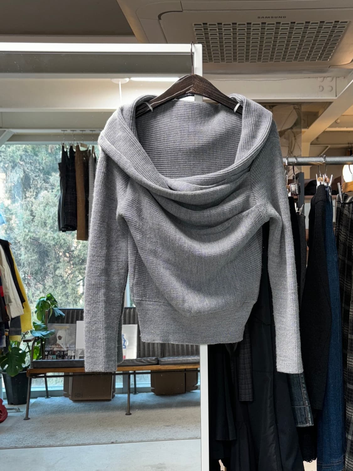 Estnation 드레이프 니트 상품이미지1