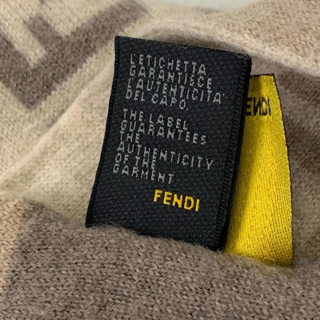 펜디 FF 로고 머플러 상품이미지7