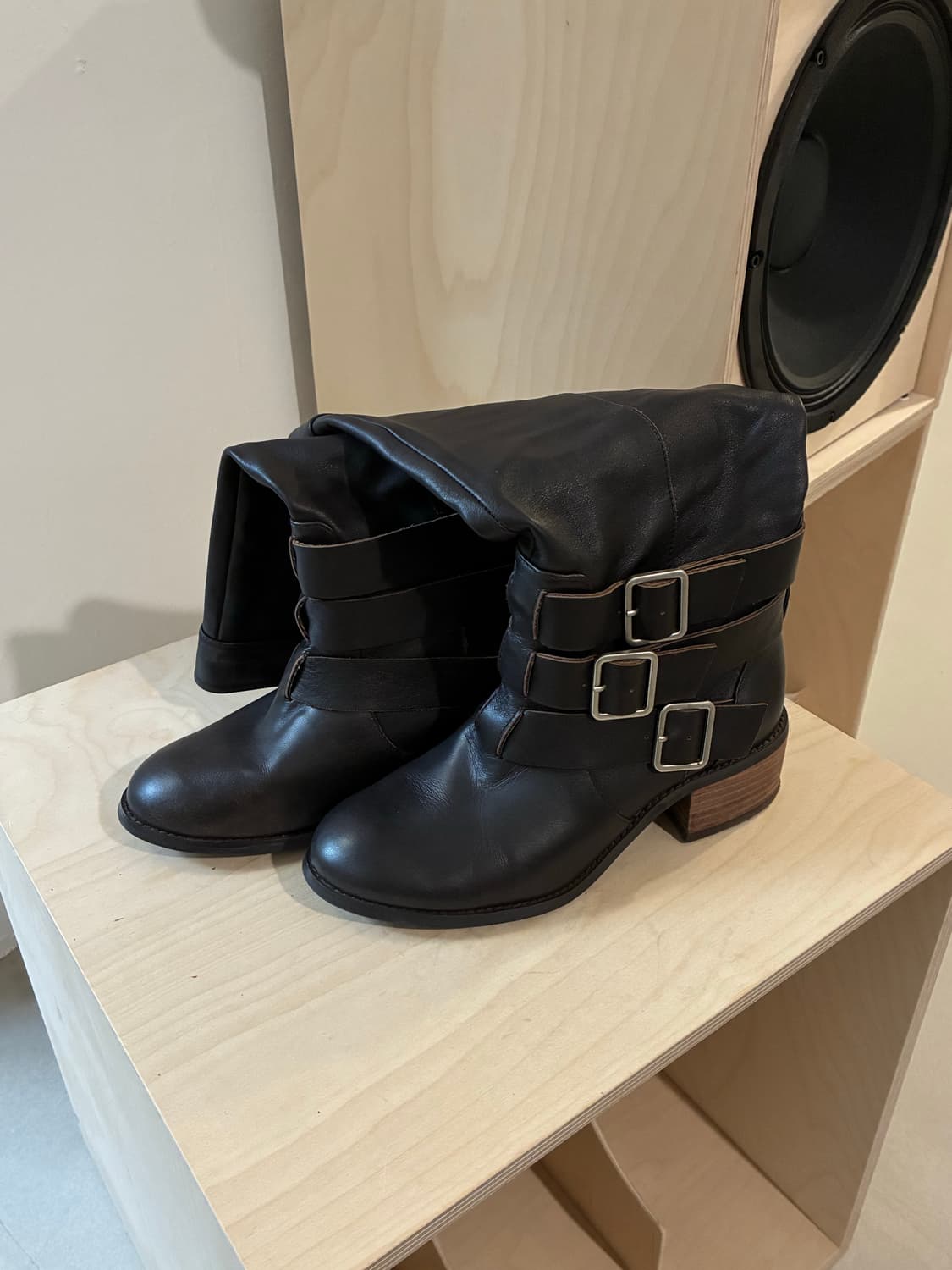 스나오 쿠와하라 부츠 상품이미지1