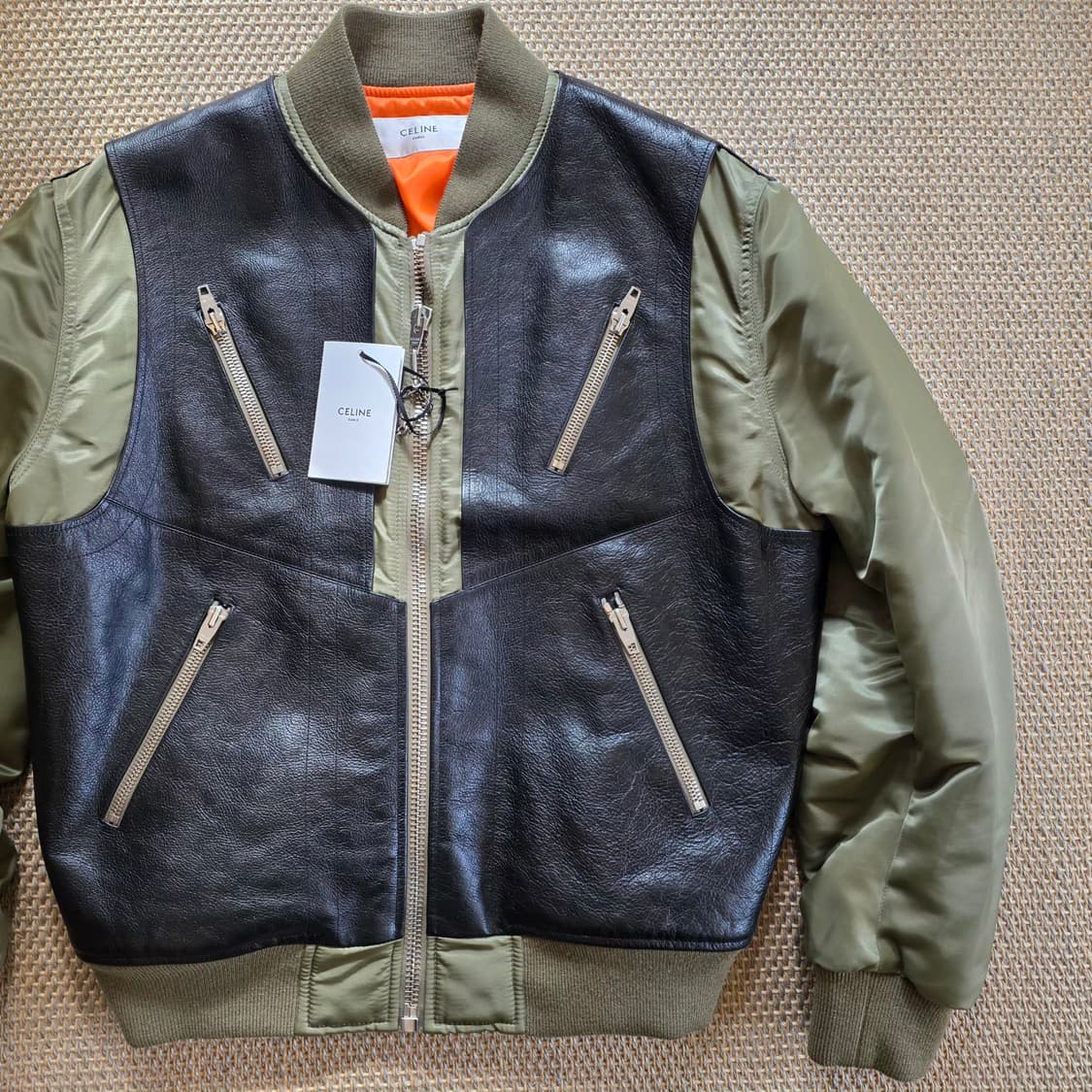 CELINE 셀린느 궁극의 MA-1 마원 이탈리안  카프가죽 버머 자켓 상품이미지2