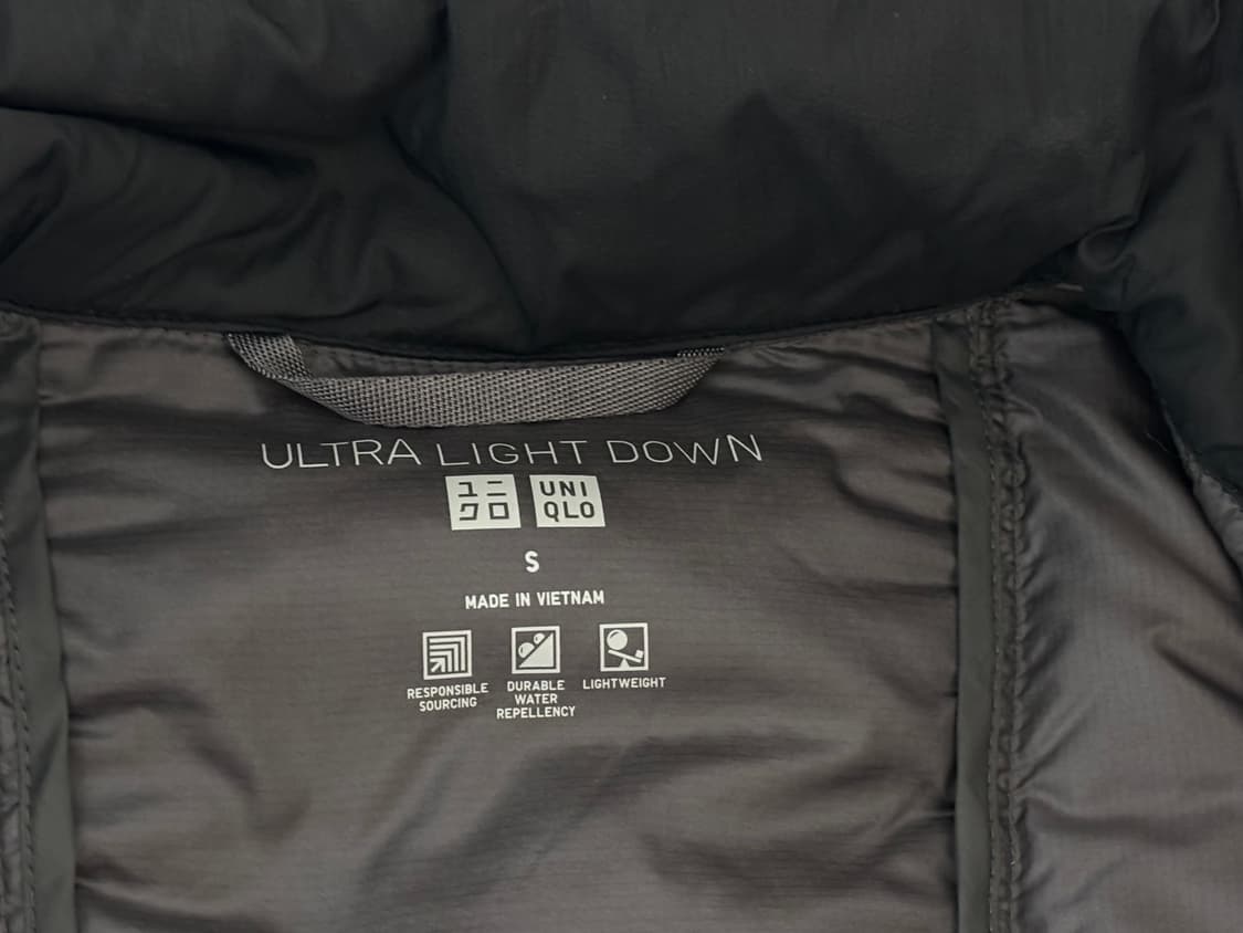 유니클로 공용 경량패딩 블랙 S 상품이미지4