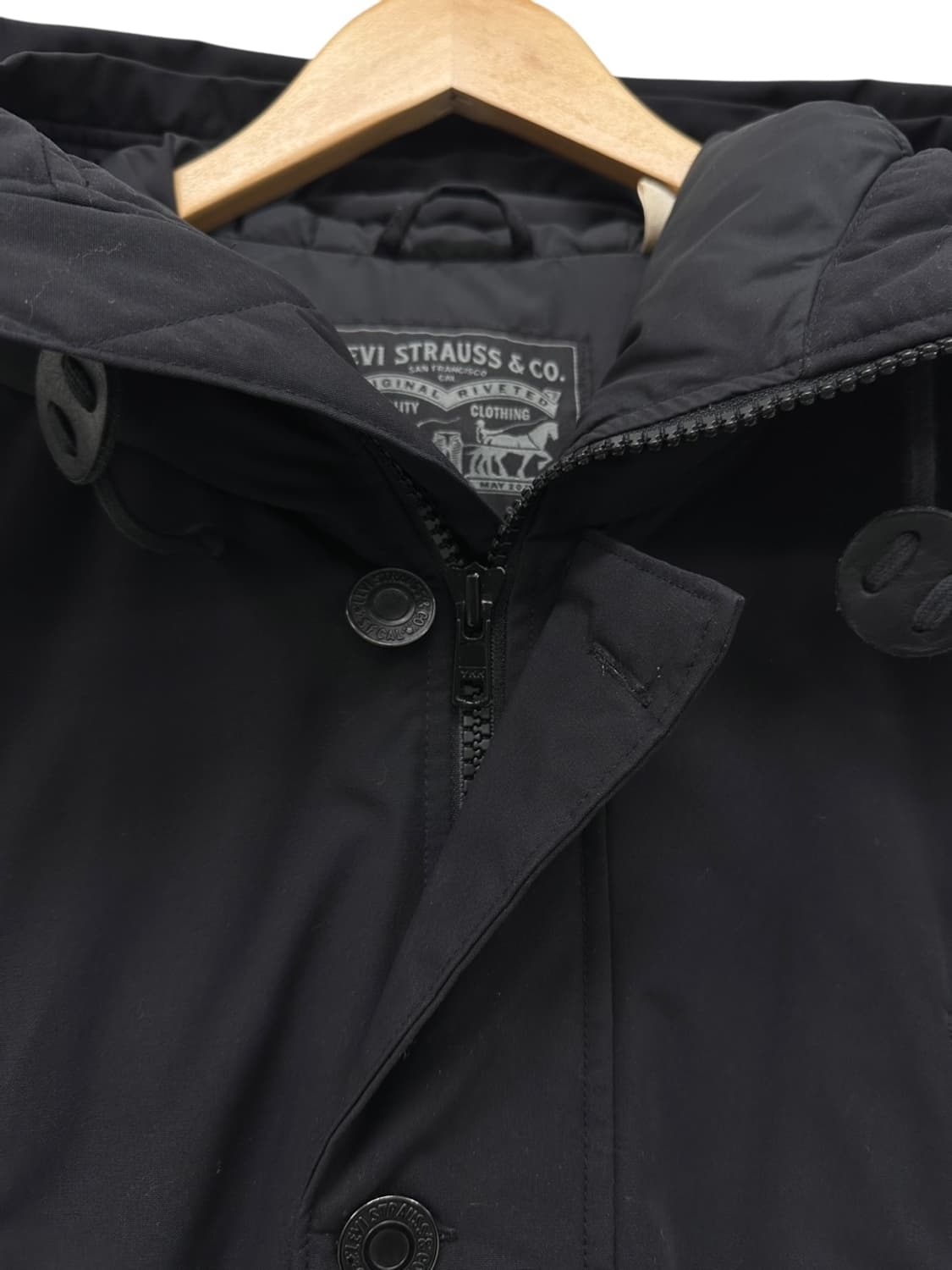 리바이스 덕다운 카라코람 패딩 블랙 (L) 상품이미지3