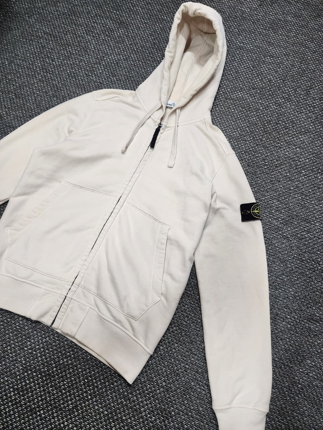 스톤아일랜드 와펜 패치 후드 풀 집 L사이즈 상품이미지7