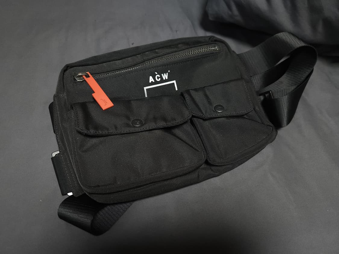 A COLD WALL 유틸리티 크로스백 상품이미지1